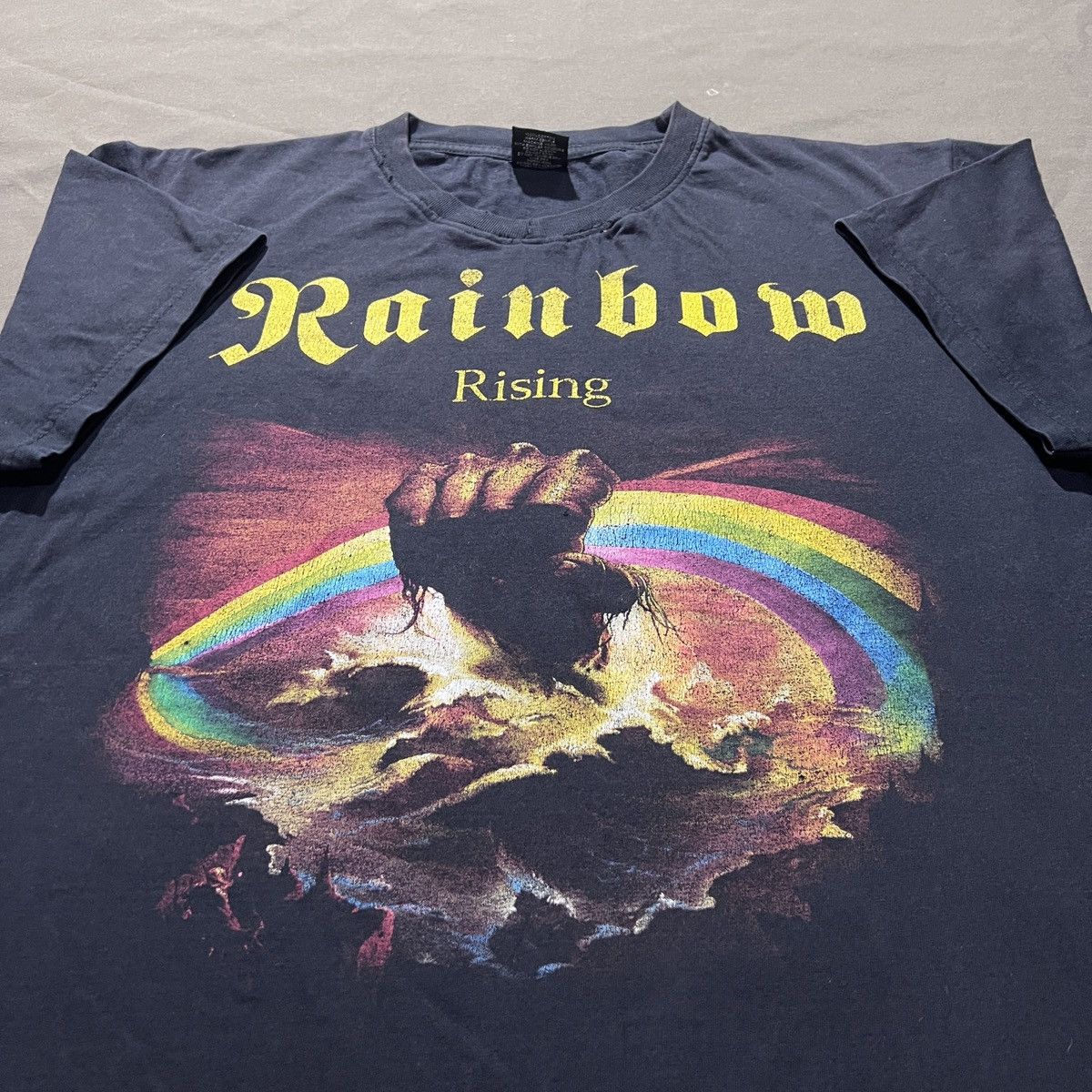 Band Tees Vintage Y2K RAINBOW Tee Heavy metal Hard rock Size US L / EU 52-54 / 3 - 2 Thumbnail