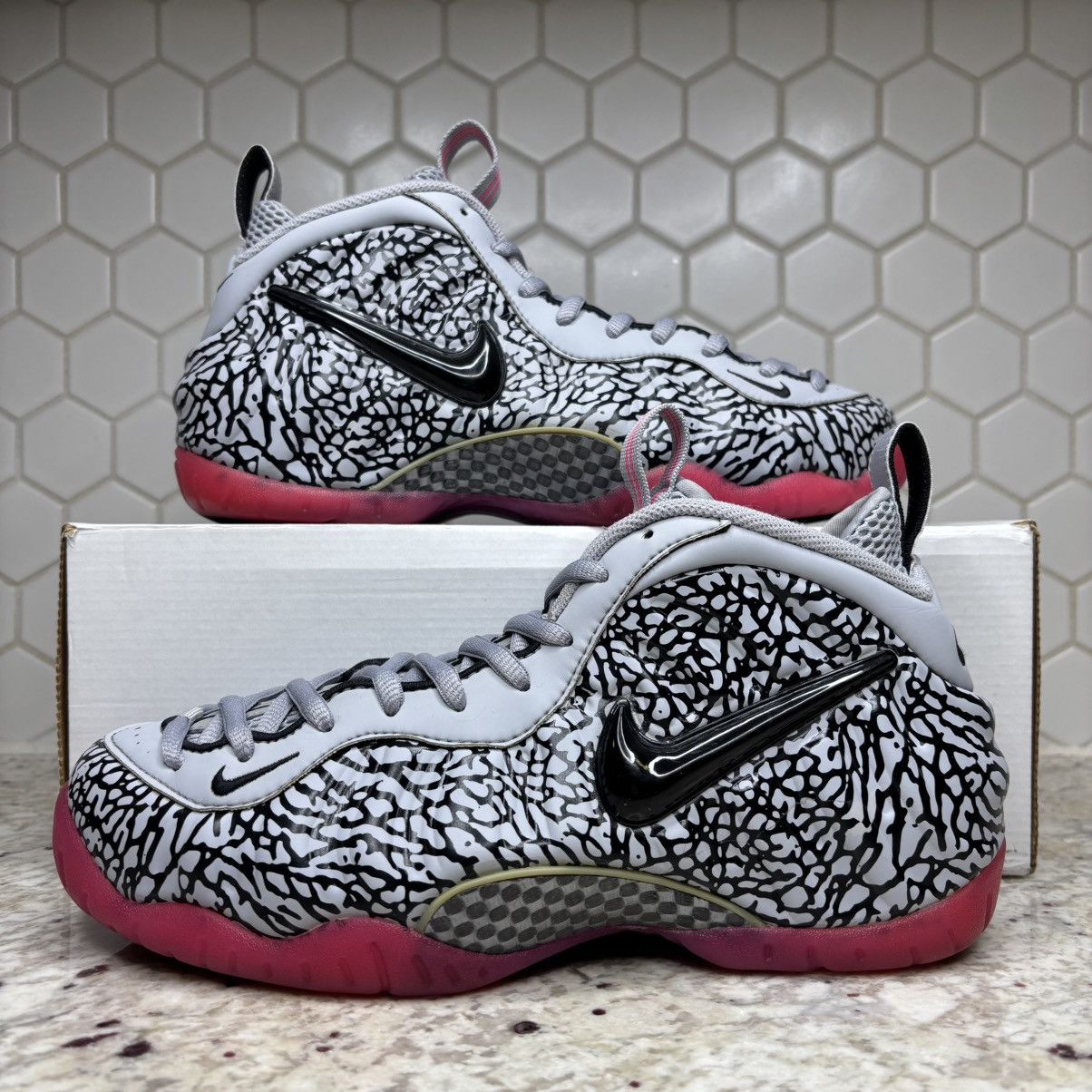 Nike Size 9-Nike Air Foamposite Pro Elephant Print CLEAN NO BOX Size US 9 / EU 42 - 1 Thumbnail