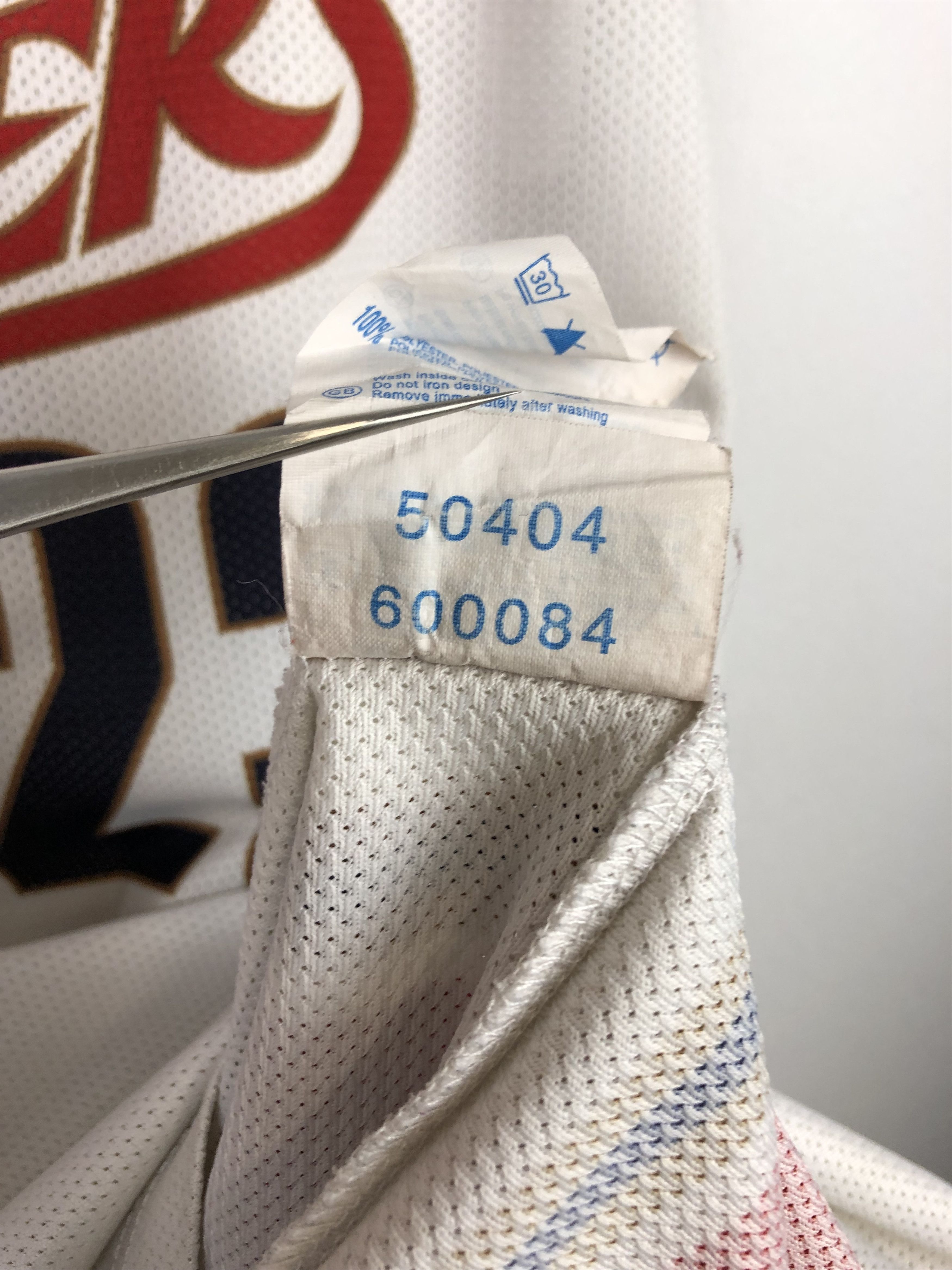 Champion Vintage Cleveland Cavaliers #23 James LeBron Jersey Tee Hype Size US XXL / EU 58 / 5 - 9 Thumbnail