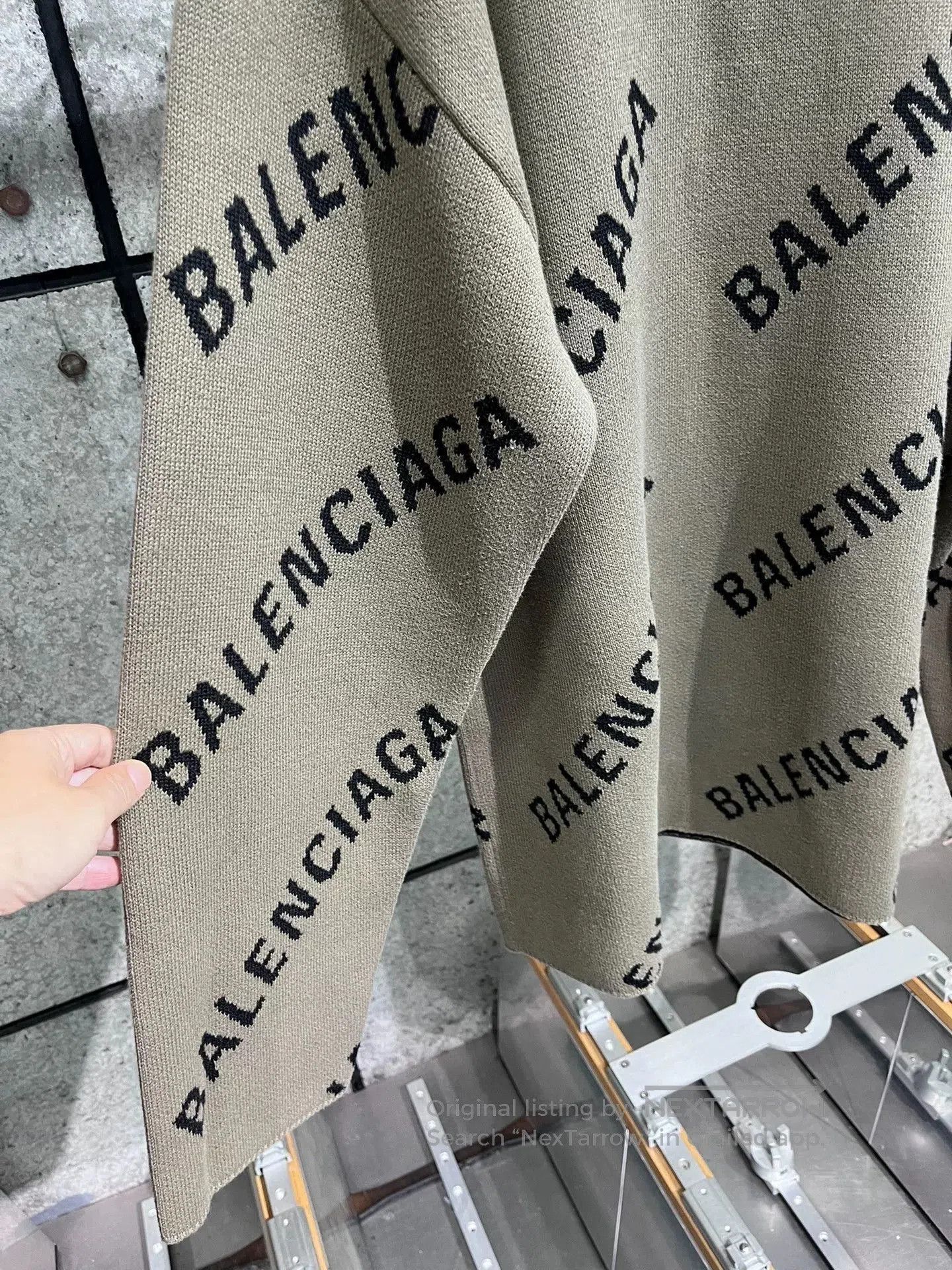 Balenciaga Balenciaga Letter Sweater Size S. Size US S / EU 44-46 / 1 - 4 Thumbnail