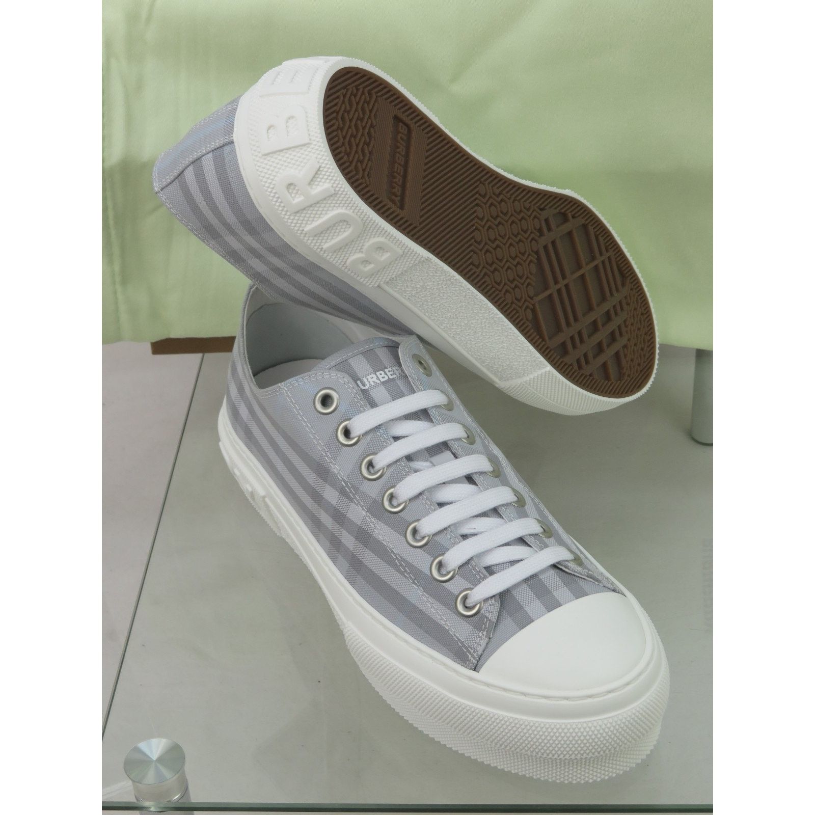 Burberry BURBERRY JACK GRAY CHECK CANVAS LOGO WHITE SNEAKERS 45 12 IT Size US 12 / EU 45 - 7 Thumbnail
