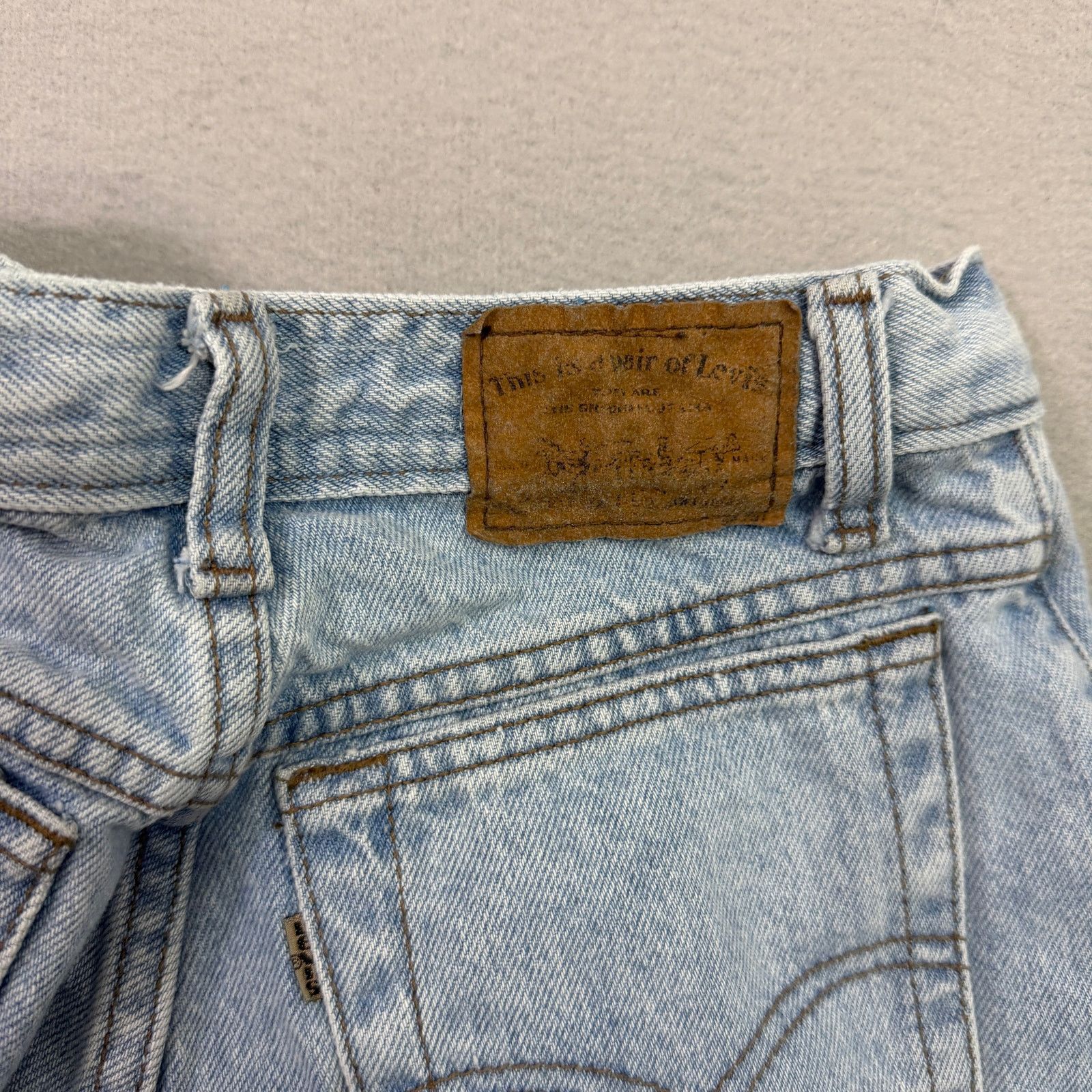 Vintage Vintage Levis 900 Jeans Women's 7 (26x31) Blue Mom High Rise Size 26" / US 2 / IT 38 - 7 Thumbnail