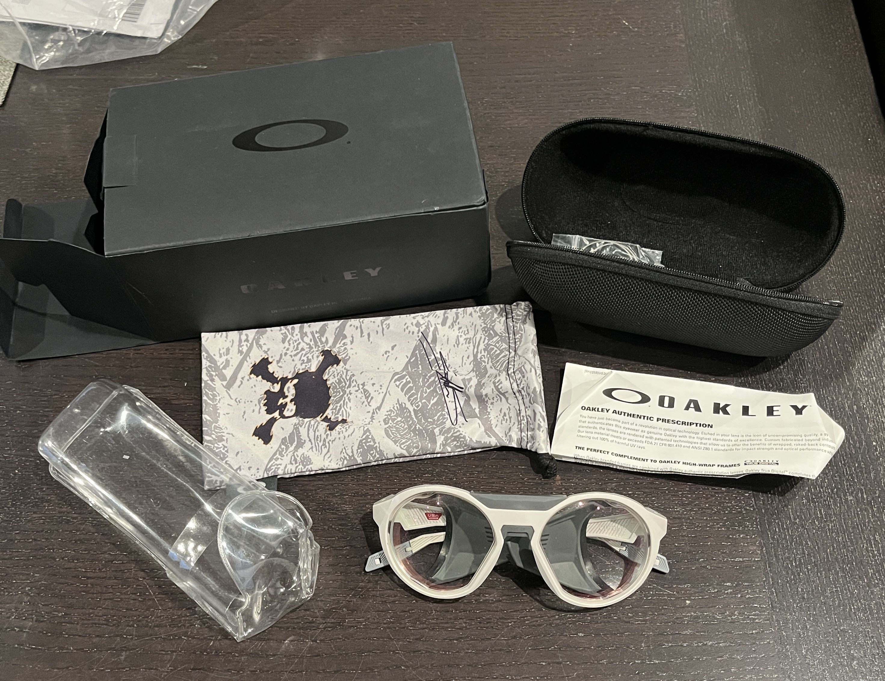 Oakley Oakley Clifden 009440-14 Grey Prizm Polarized Sunglasses Size ONE SIZE - 1 Thumbnail