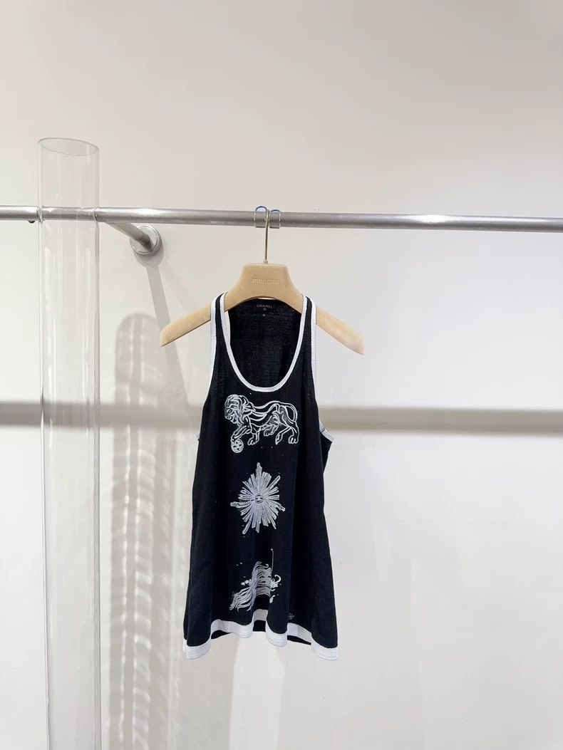 Chanel Chanel 22C Lion Vest 2503-Nextarrow Size XS / US 0-2 / IT 36-38 - 1 Thumbnail