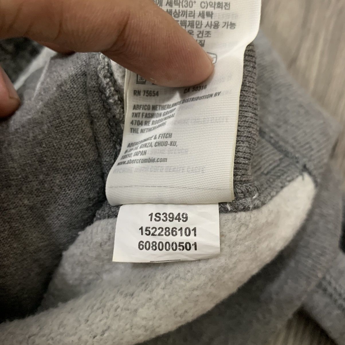 20471120 Vintage Abercrombie and Fitch gray sweater cardigan Size US S / EU 44-46 / 1 - 13 Thumbnail