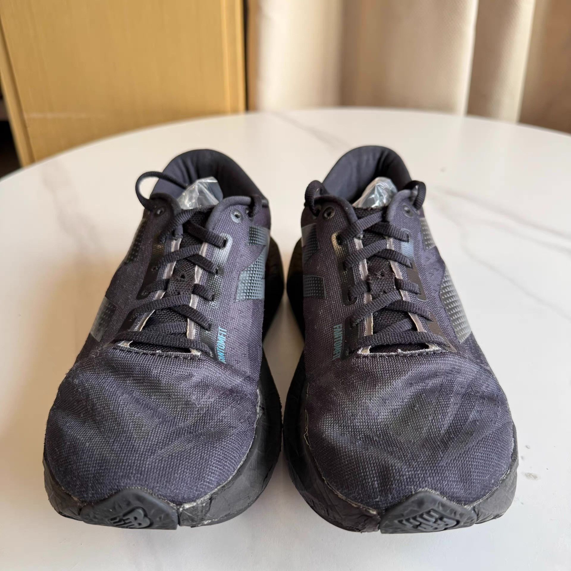 New Balance New Balance FuelCell Rebel V4, lightweight performance Q10 Size US 7 / EU 40 - 2 Thumbnail