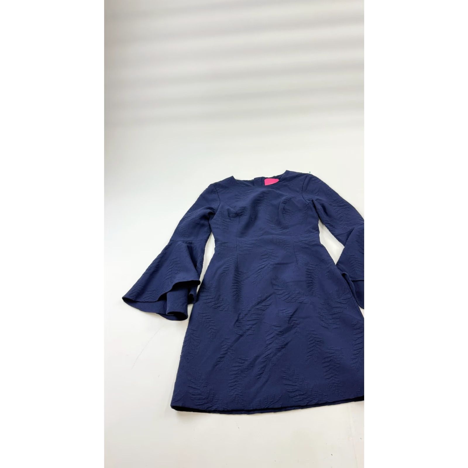 Lilly Pulitzer Lilly Pulitzer Dress Womens 2 Navy Blue Bell Sleeve Textured Party Mini Cocktail Dress Size XS / US 0-2 / IT 36-38 - 2 Thumbnail