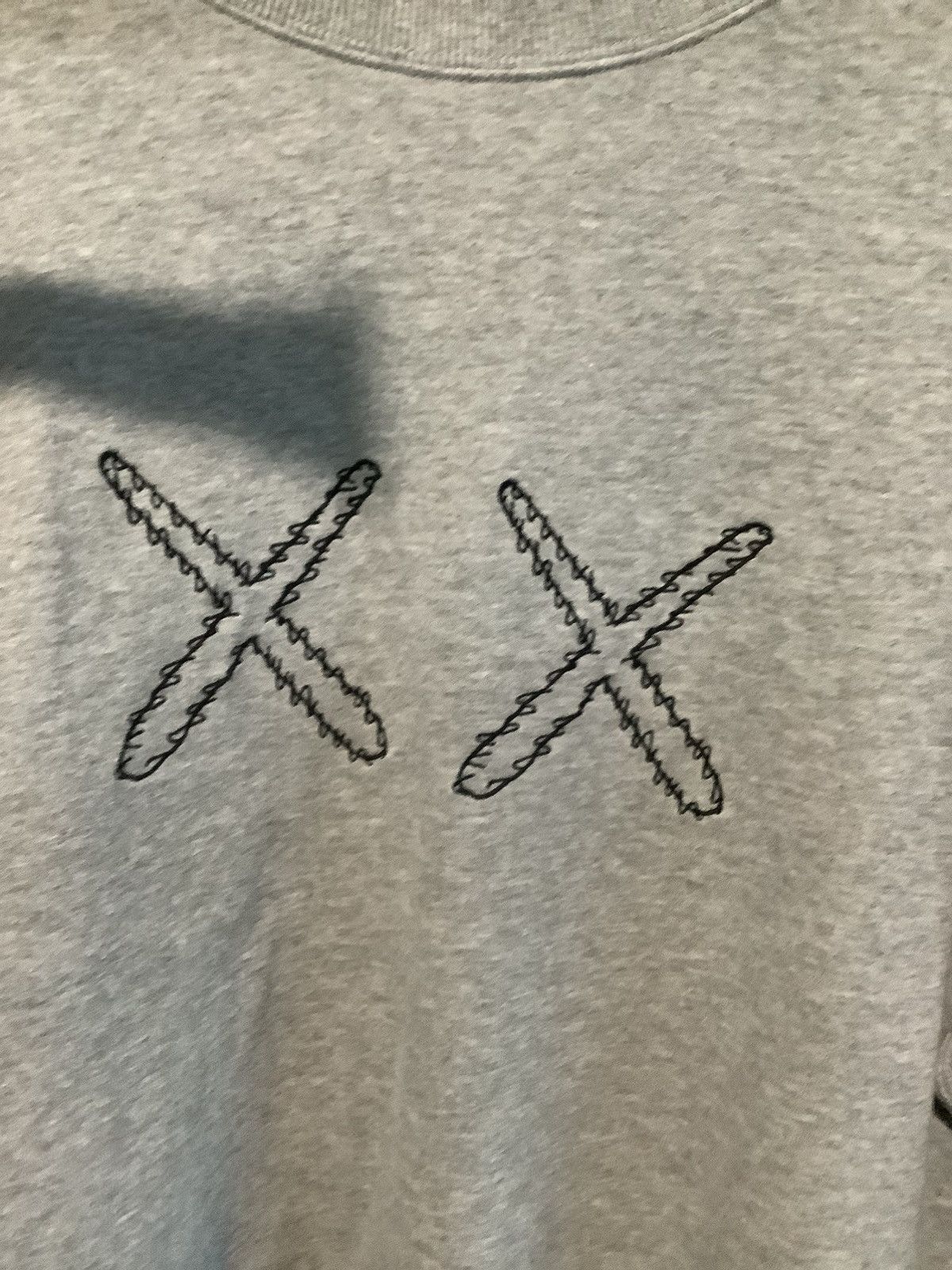 Kaws × Uniqlo Kaws x Uniqlo sesame logo Size US L / EU 52-54 / 3 - 3 Thumbnail