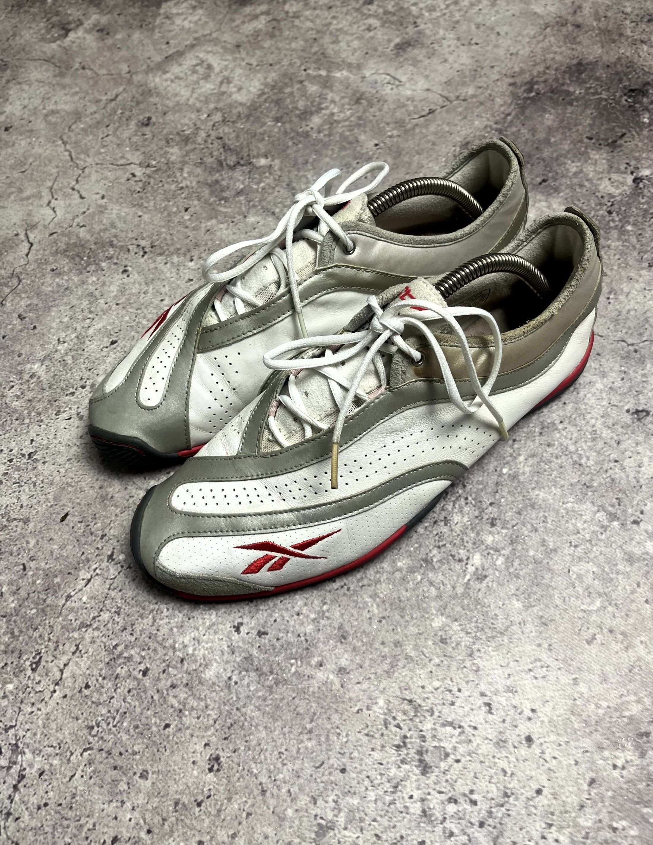 Reebok Vintage Reebok Silver White Sneakers Size EU 40 US 9 (26cm) Size US 9 / IT 39 - 1 Thumbnail