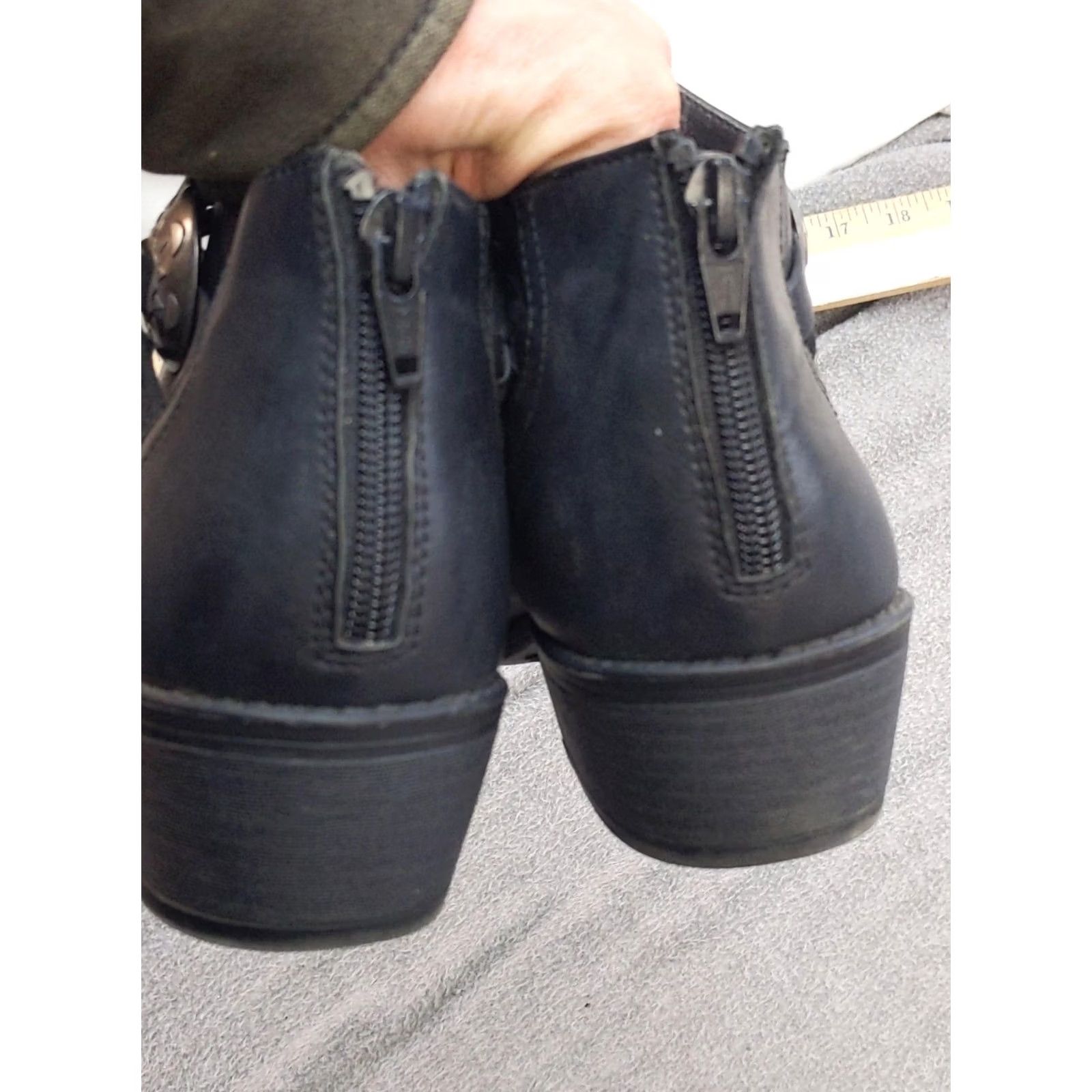 Vintage DV Womens Western Ankle Boots 8.5 Buckle Studded Black Synthetic Zip Casual Shoes Shoes West 39 Size US 9 / IT 39 - 4 Thumbnail