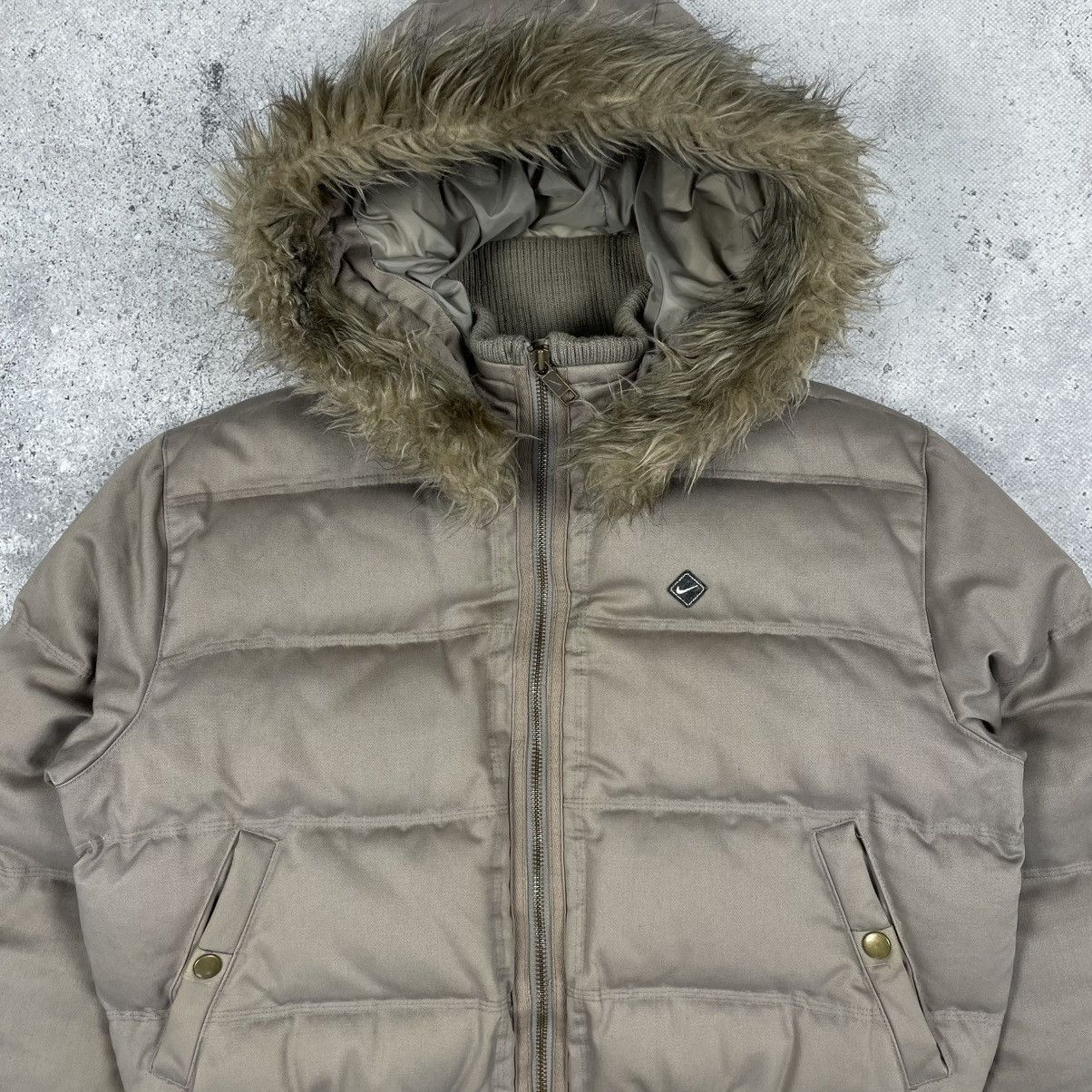 Nike × Vintage Vintage Nike Y2K Faux Fur Down Jacket Puffer Size M / US 6-8 / IT 42-44 - 4 Thumbnail