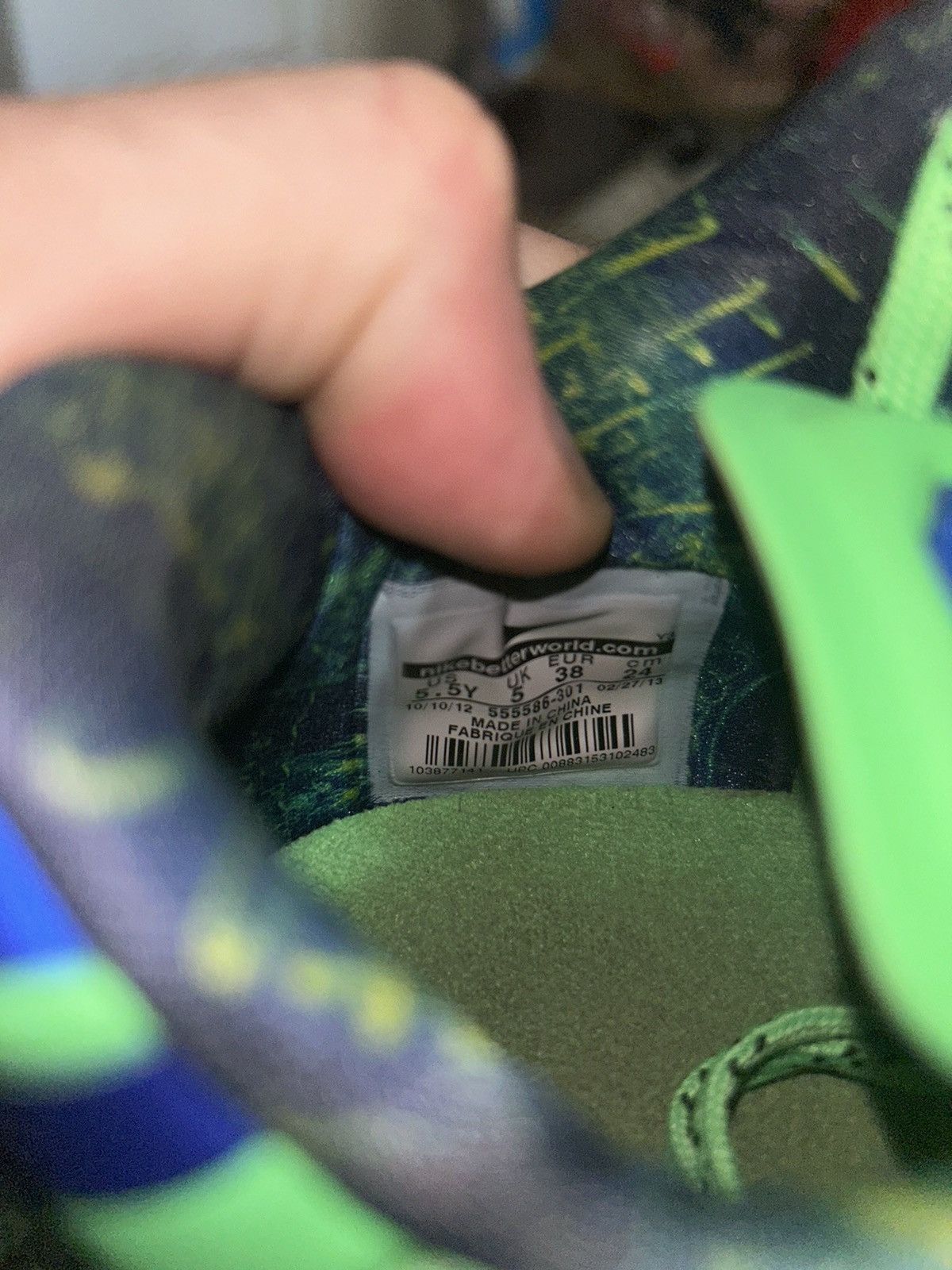 Nike 2013 NIKE KOBE 8 VIII ELITE 'SUPERHERO' 555586-301 size 5.5y Size US 5.5 / EU 38 - 6 Thumbnail