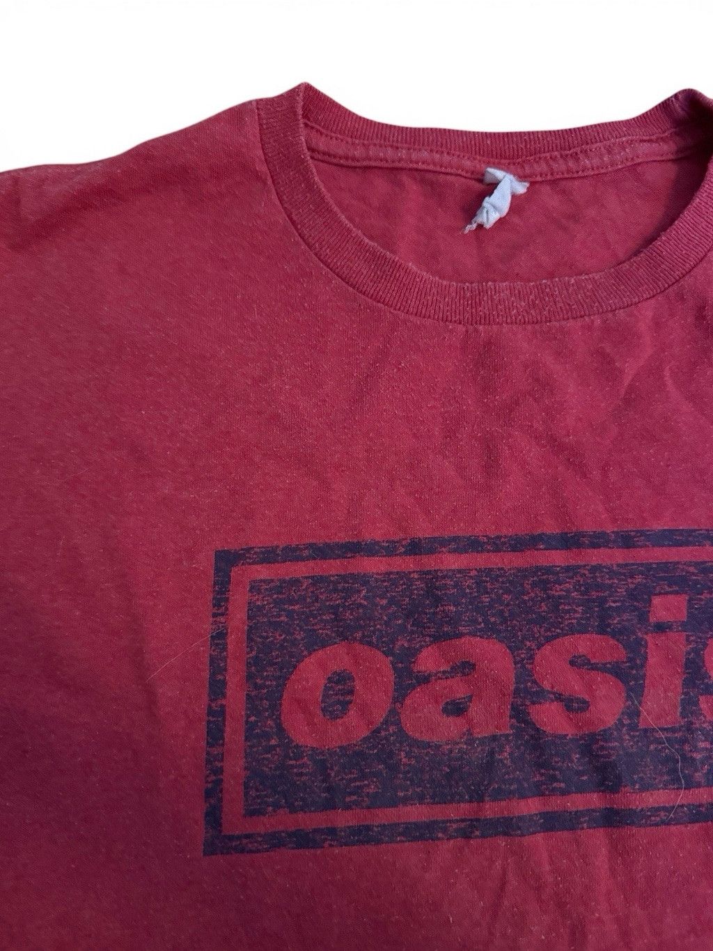 Vintage Vintage 90s Y2K Oasis Box Logo Soft Spun Band Tee Size L Size US L / EU 52-54 / 3 - 2 Thumbnail