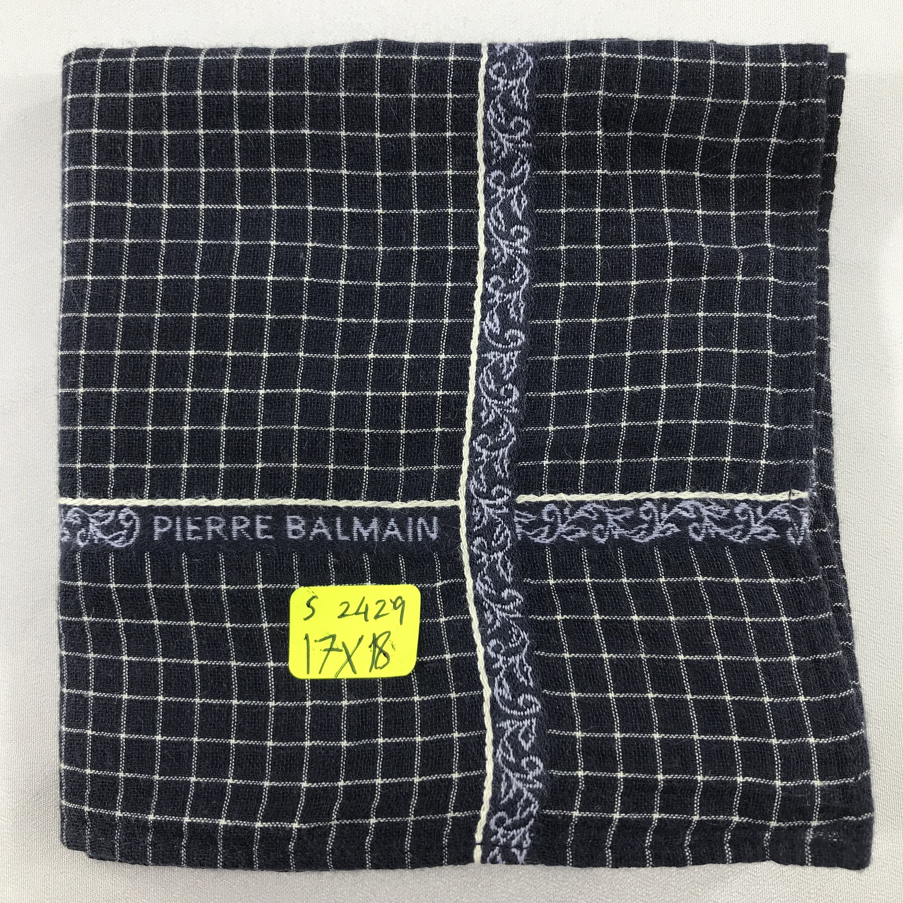 Pierre Balmain × Vintage Pierre Balmain Bandana / Handkerchief / Neckerchief -S2429 Size ONE SIZE - 5 Thumbnail