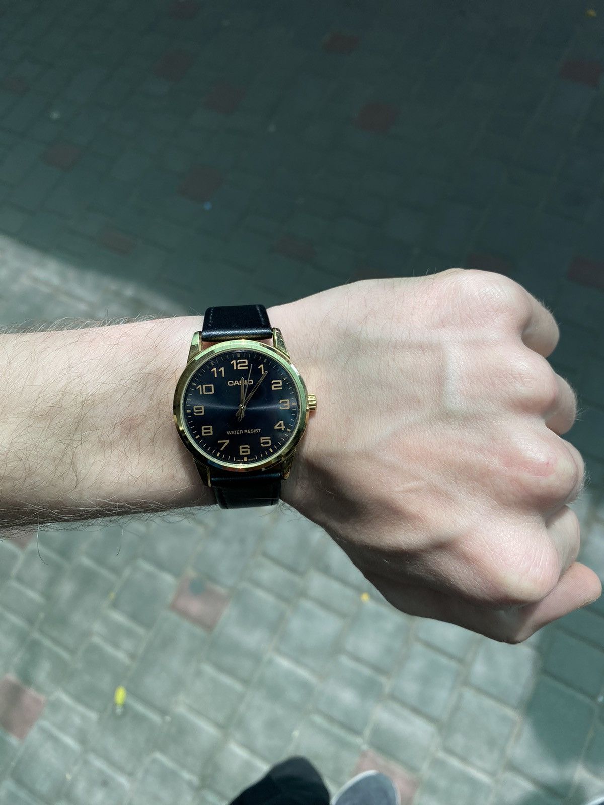 Casio × Japanese Brand × Vintage Gold Tone Casio MTP-V001GL Watch Size ONE SIZE - 1 Thumbnail