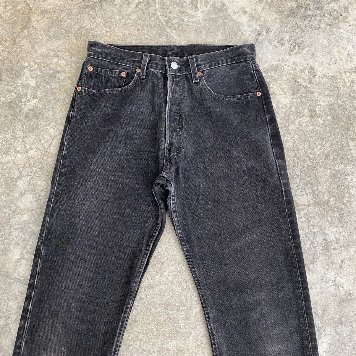 Levi's Size 30x31.5 Vintage 1996 Levis 501 Faded Black Denim Jeans Size US 30 / EU 46 - 3 Thumbnail
