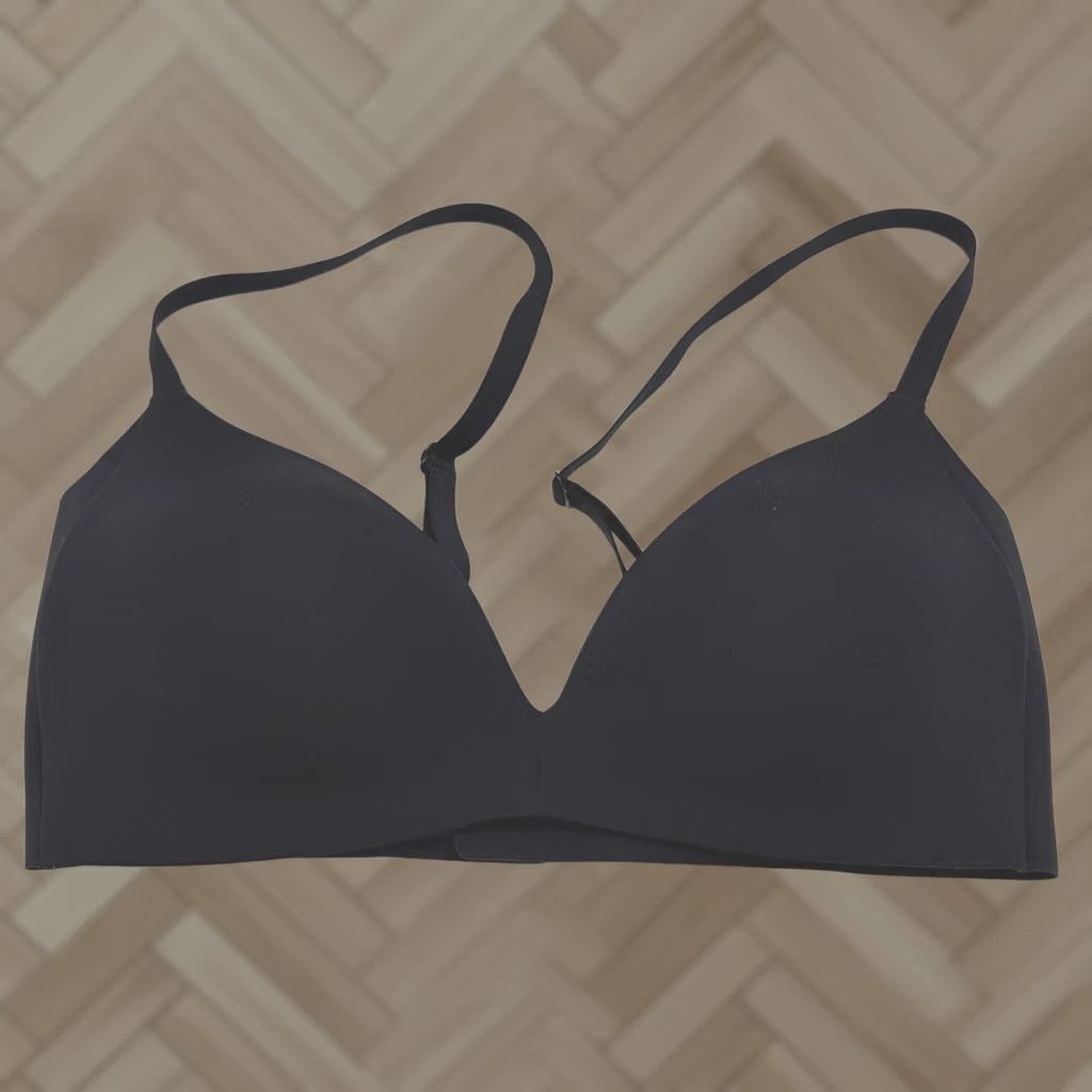 Lululemon Lululemon Take Shape Bra LW2BK9S Black 32C Sports Bra Adjustable Strap Back Closure Wireless Women Shirt Size ONE SIZE - 1 Thumbnail