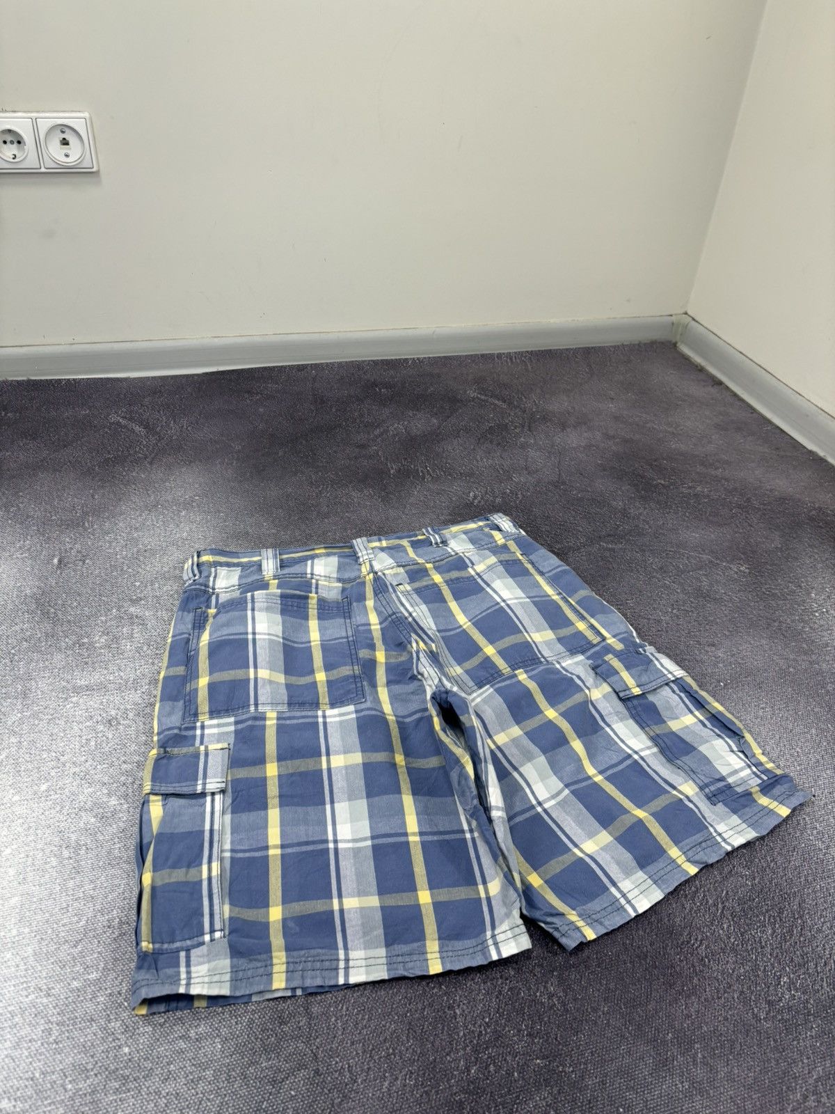 Vintage Vintage Wrangler USA Check Dad Hype Casual Cargo Shorts Size US 34 / EU 50 - 12 Thumbnail
