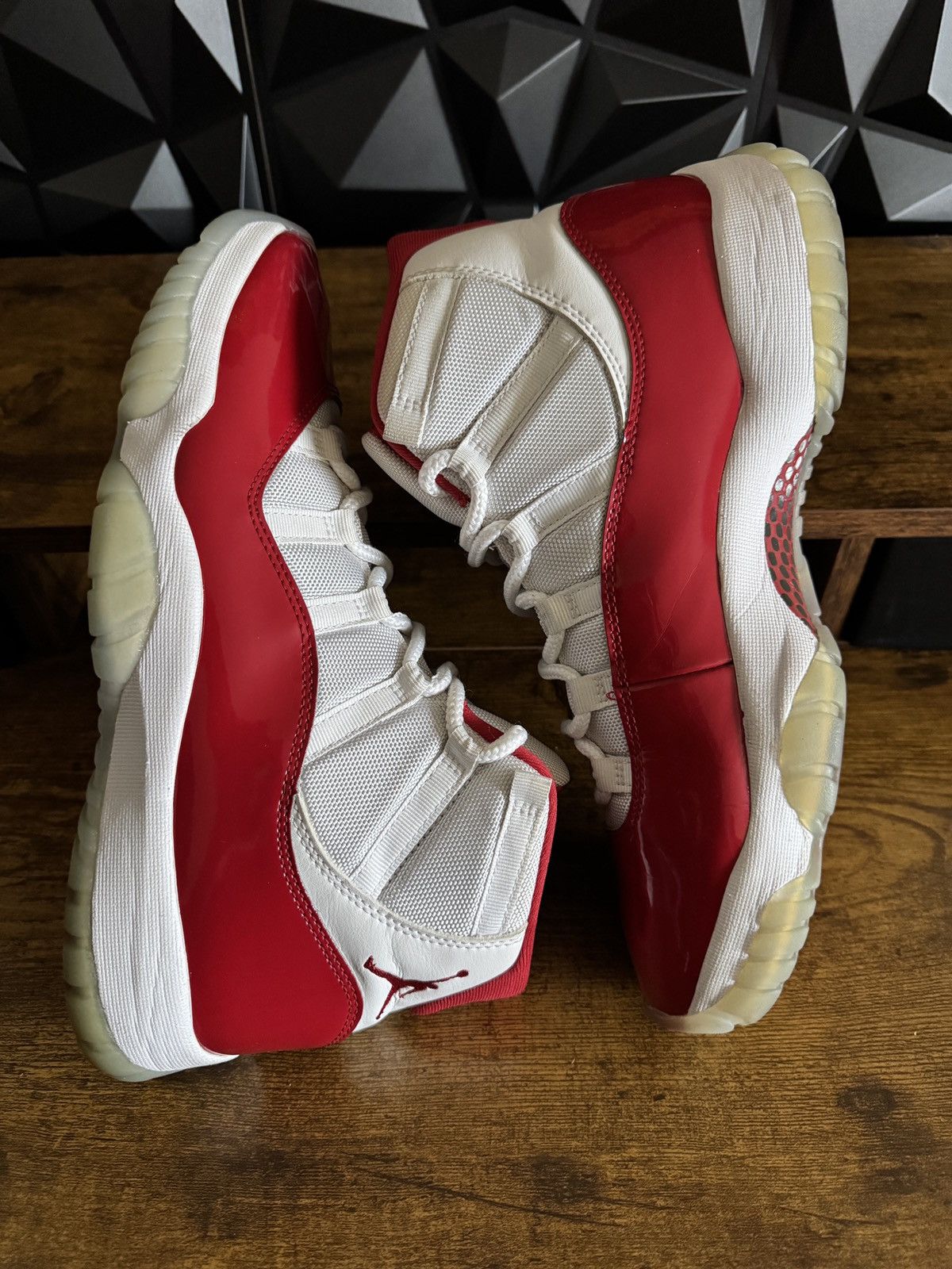 Jordan Brand Jordan 11 Cherry Size 11 Mens Size US 11 / EU 44 - 5 Thumbnail