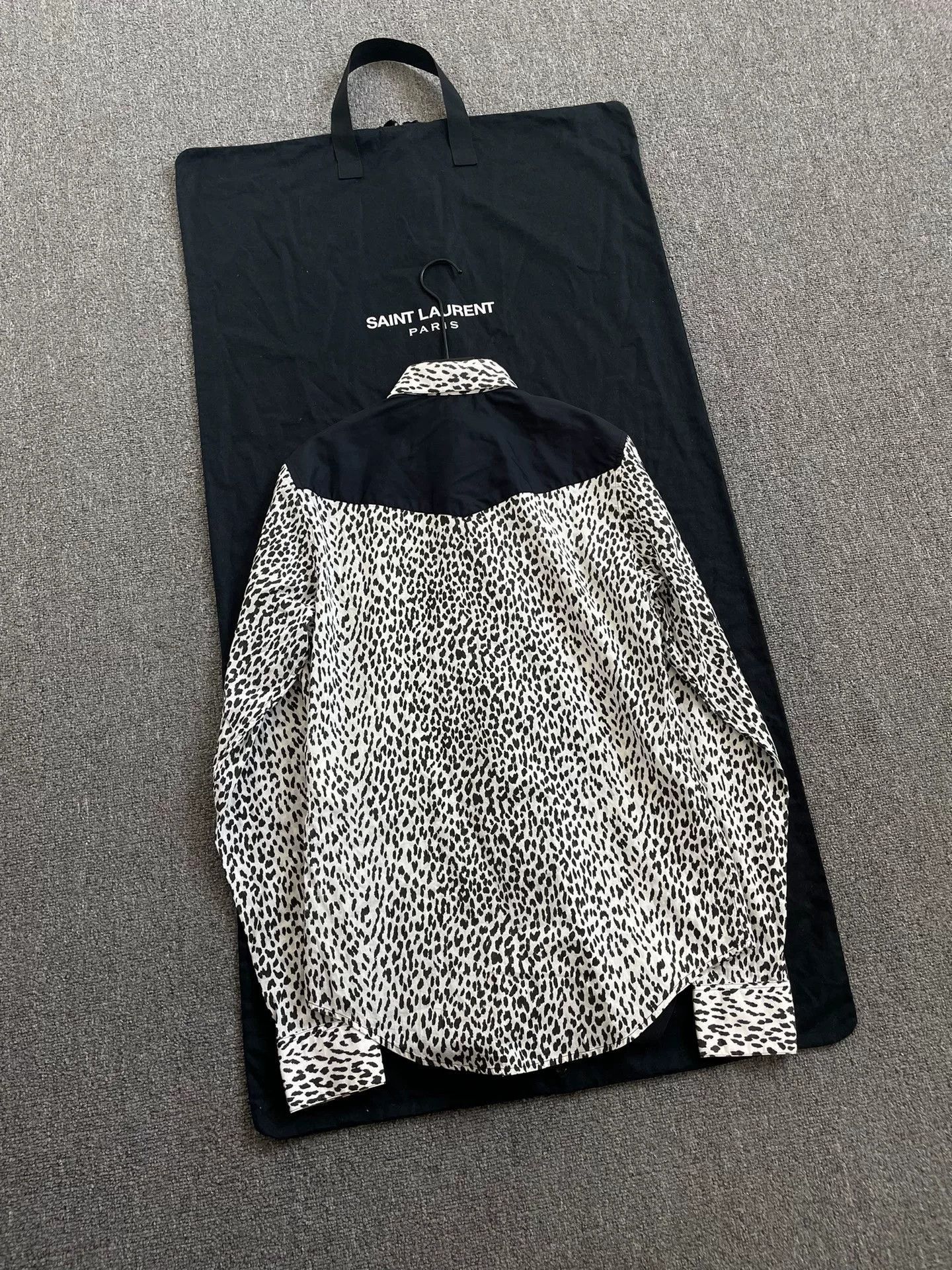 Other saint laurent leopard print shirt in excellent condition. Size M / US 6-8 / IT 42-44 - 2 Thumbnail
