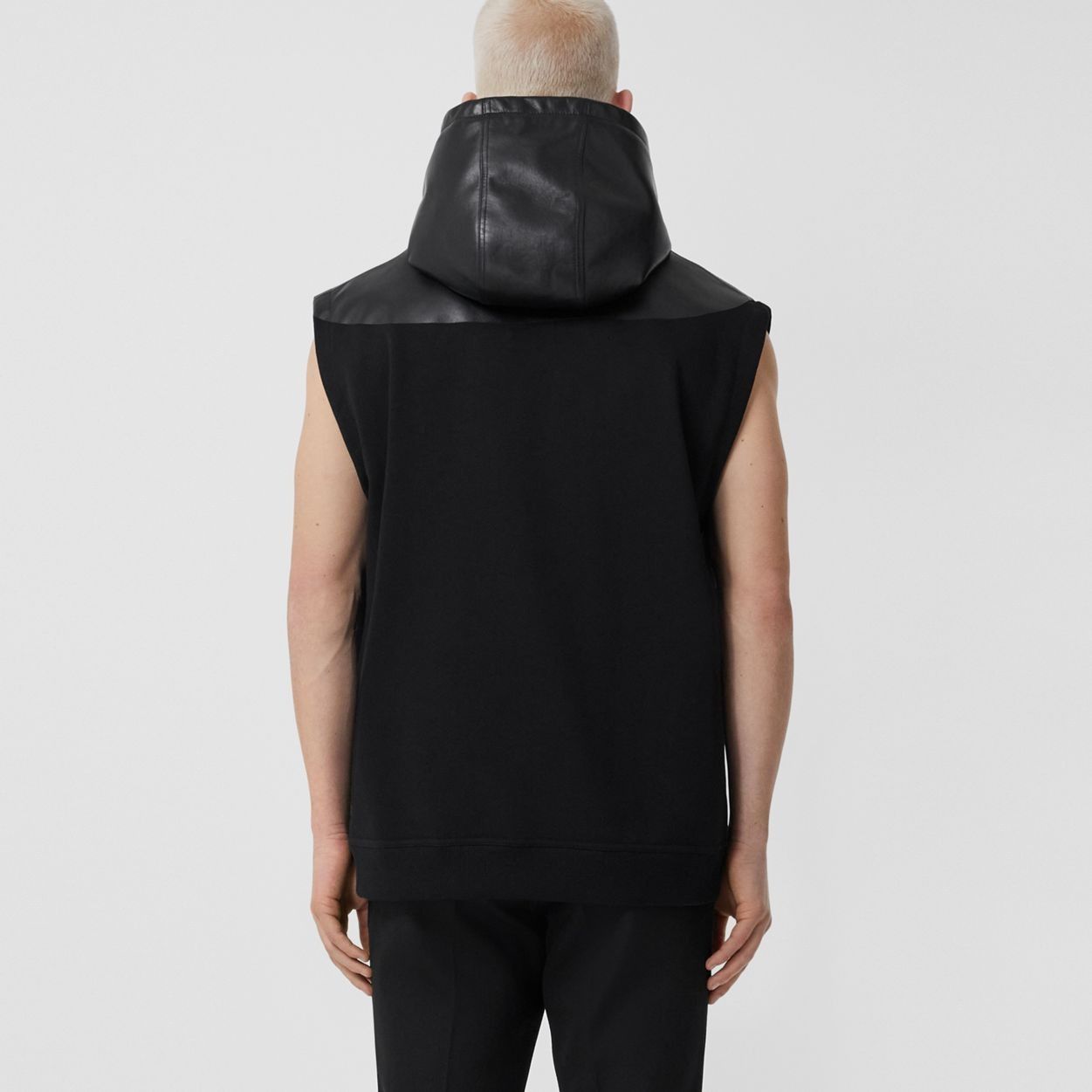 Burberry o1mle0326 Monster Graphic Cotton Lambskin Sleeveless Hoodie Size US S / EU 44-46 / 1 - 4 Thumbnail