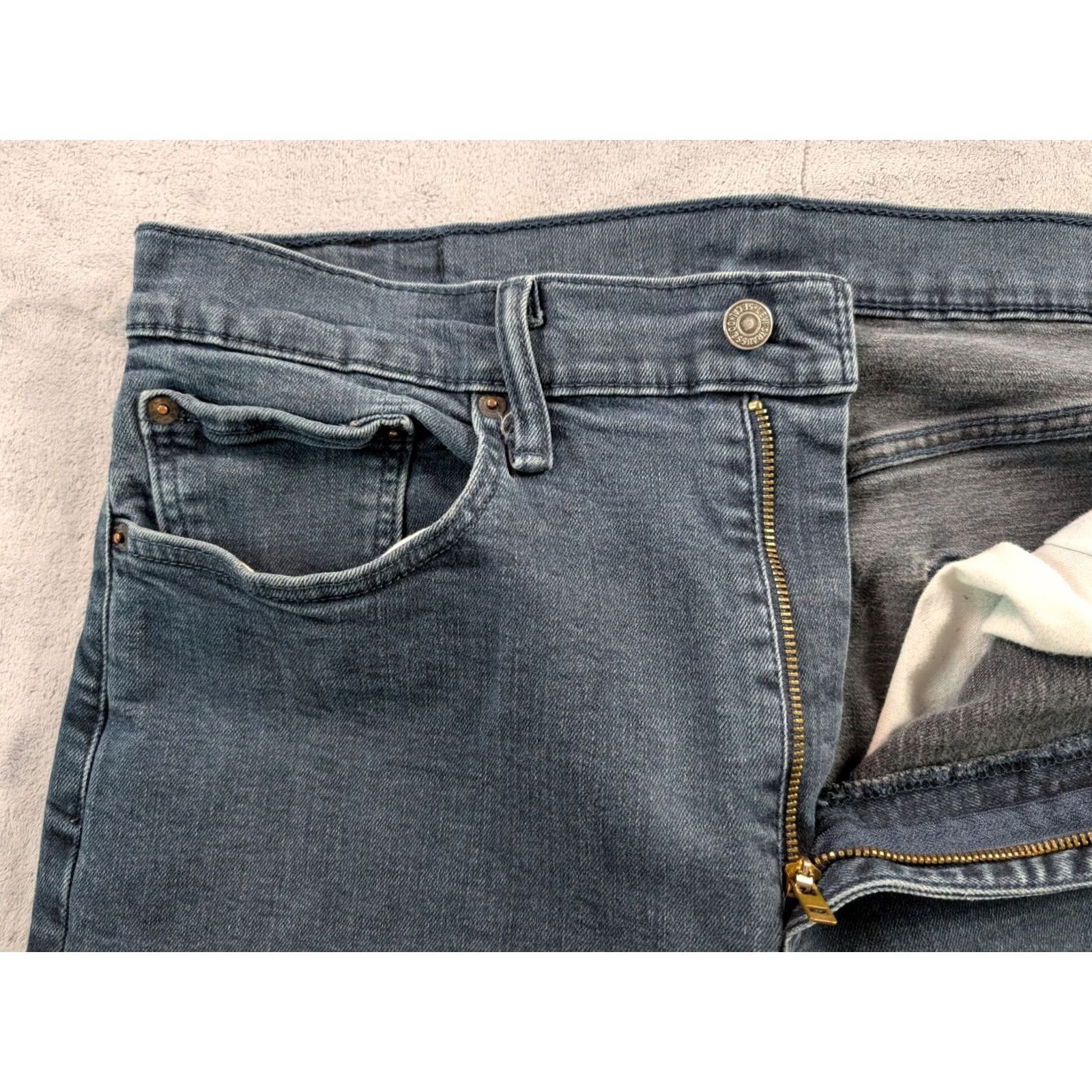 Levi's Levi's 502 Jeans Regular Taper Men's 34 Dark Wash Denim 5-Pocket Zip Button Mid Rise 30 Inseam City USA Retro Band 90s 80s Size US 34 / EU 50 - 4 Thumbnail
