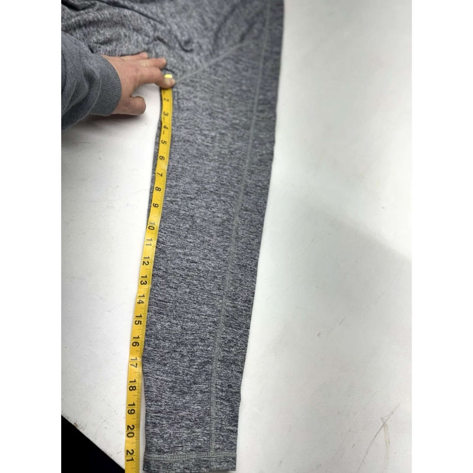Lululemon Lululemon Surge Henley Button T-Shirt Mens Medium Gray Heather Athletic Long Sleeve Buttoned Pullover Moisture Wicking All Seasons Activewear Shirt Size US M / EU 48-50 / 2 - 5 Thumbnail
