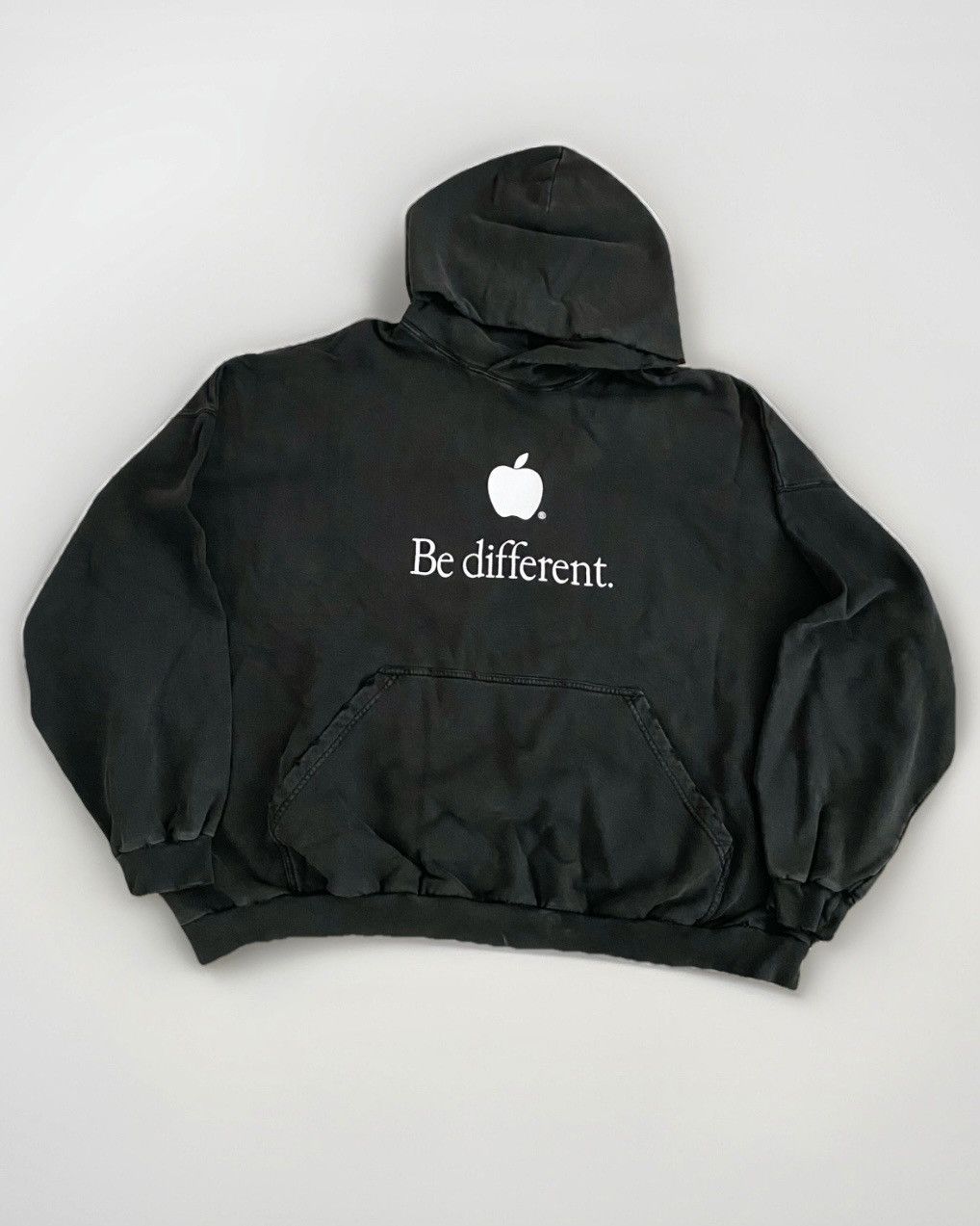 Balenciaga Balenciaga Be Different Oversized Hoodie - Size 4 Size US XL / EU 56 / 4 - 3 Thumbnail