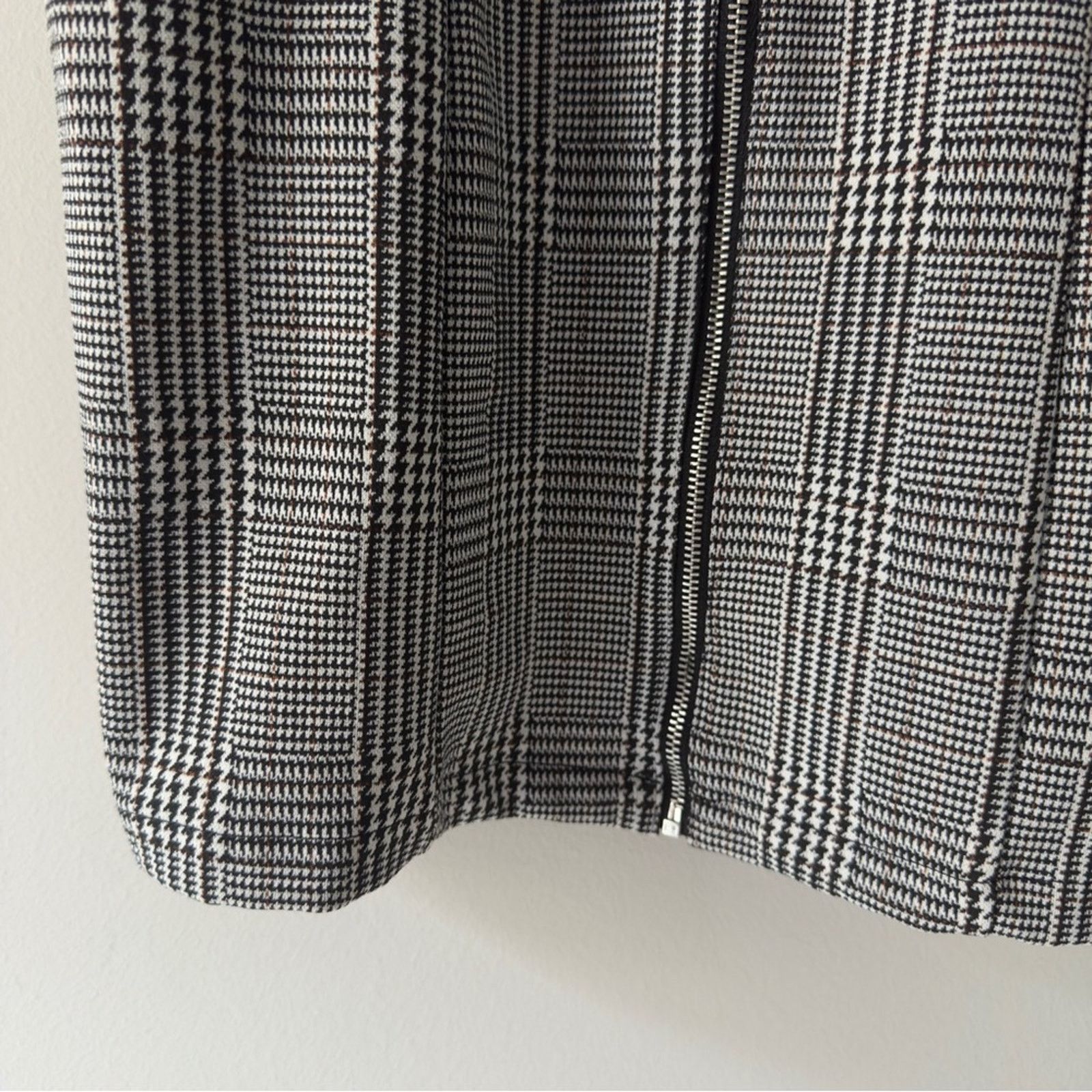 Other Love Tree Pinafore Plaid Black White mini Dress Full Zip EUC Size M / US 6-8 / IT 42-44 - 10 Thumbnail