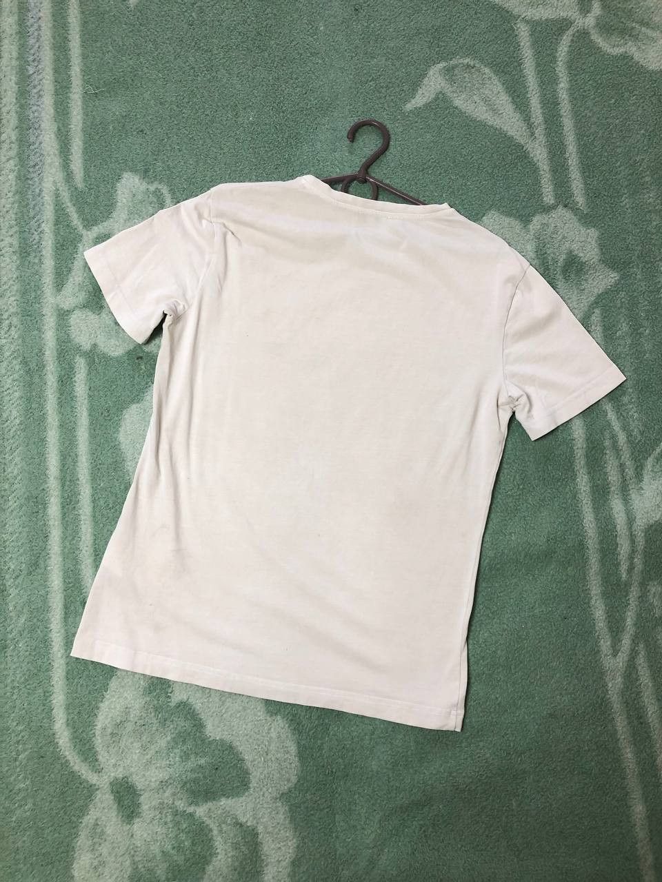 Versace Versace Luxary White Moncler Rubber Patch T-Shirt Size L Size US L / EU 52-54 / 3 - 19 Thumbnail