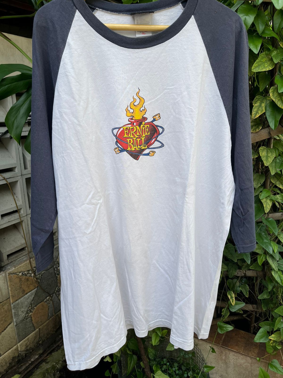 Other Y2K VTG Ernie Balls Raglan print graphic tee tshirt Size US XL / EU 56 / 4 - 1 Thumbnail