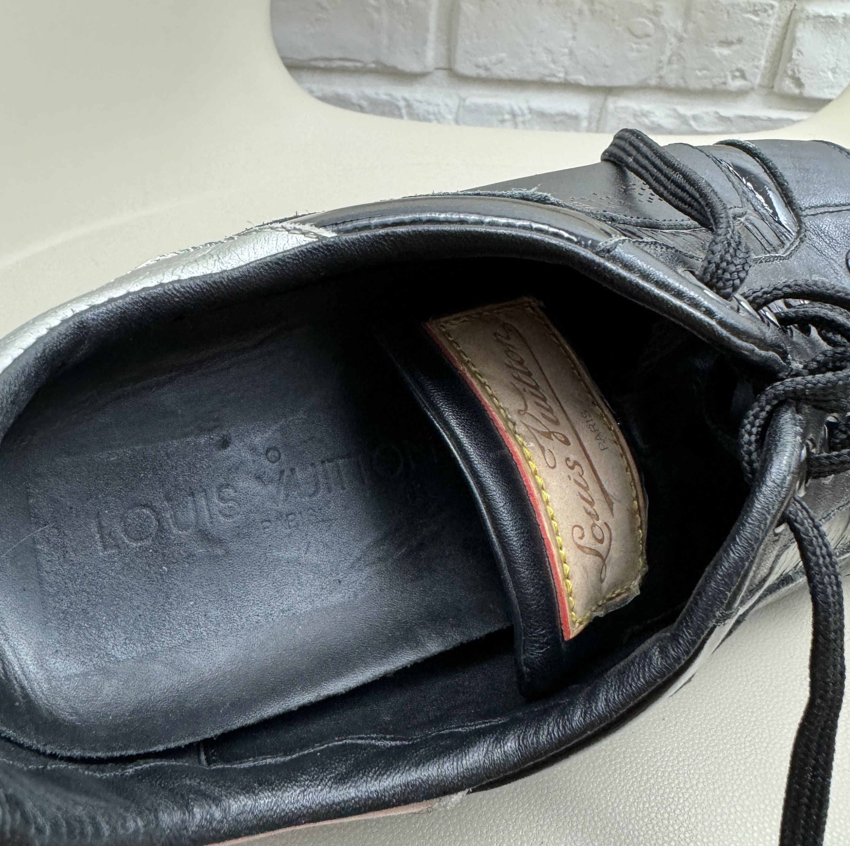 Louis Vuitton Louis Vuitton Clipper Leather Sneakers Logo Low Top Size 42 Size US 9 / EU 42 - 9 Thumbnail