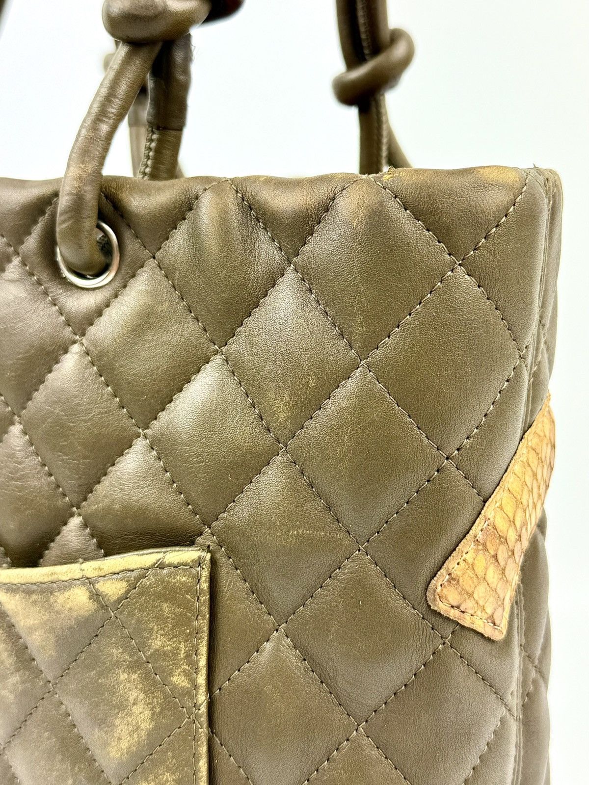 Chanel Chanel - 04 - Army Green - Trashed - Mini - Python - Cambon Size ONE SIZE - 10 Thumbnail