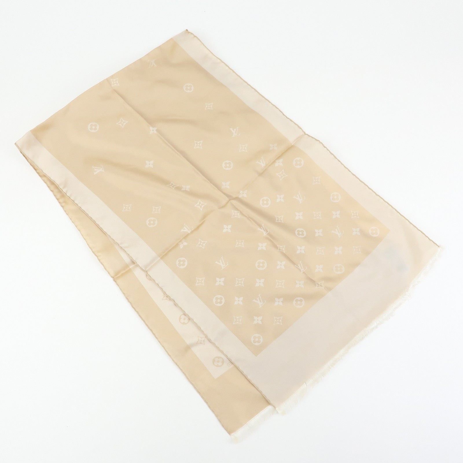 Louis Vuitton Louis Vuitton Echarpe Capri Silk Scarf Beige Size ONE SIZE - 2 Thumbnail