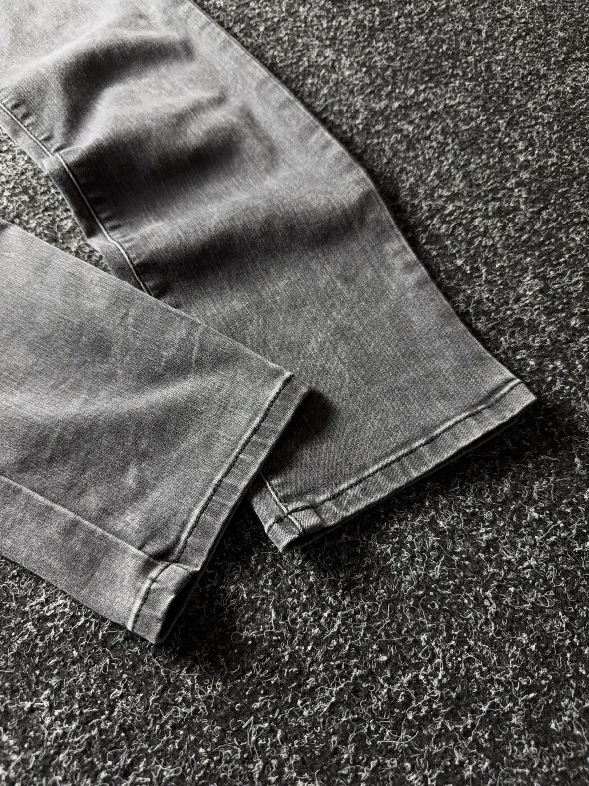 Diesel 00s Y2K Diesel D-RONISY Grey Slim Jeans Clean Minimal Fit Size 30" / US 8 / IT 44 - 4 Thumbnail