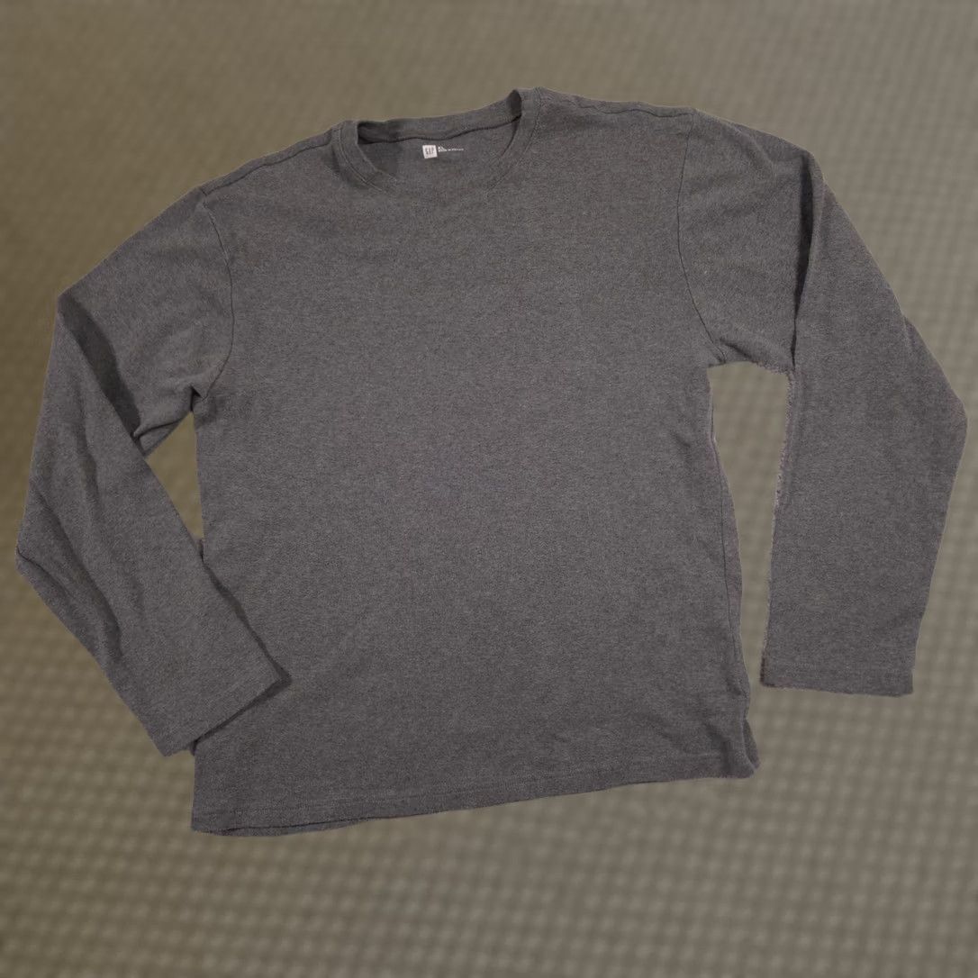 Gap Gap Shirt Mens XL Gray Long Sleeve Crewneck Basic Solid Tee Casual Size US XL / EU 56 / 4 - 1 Thumbnail