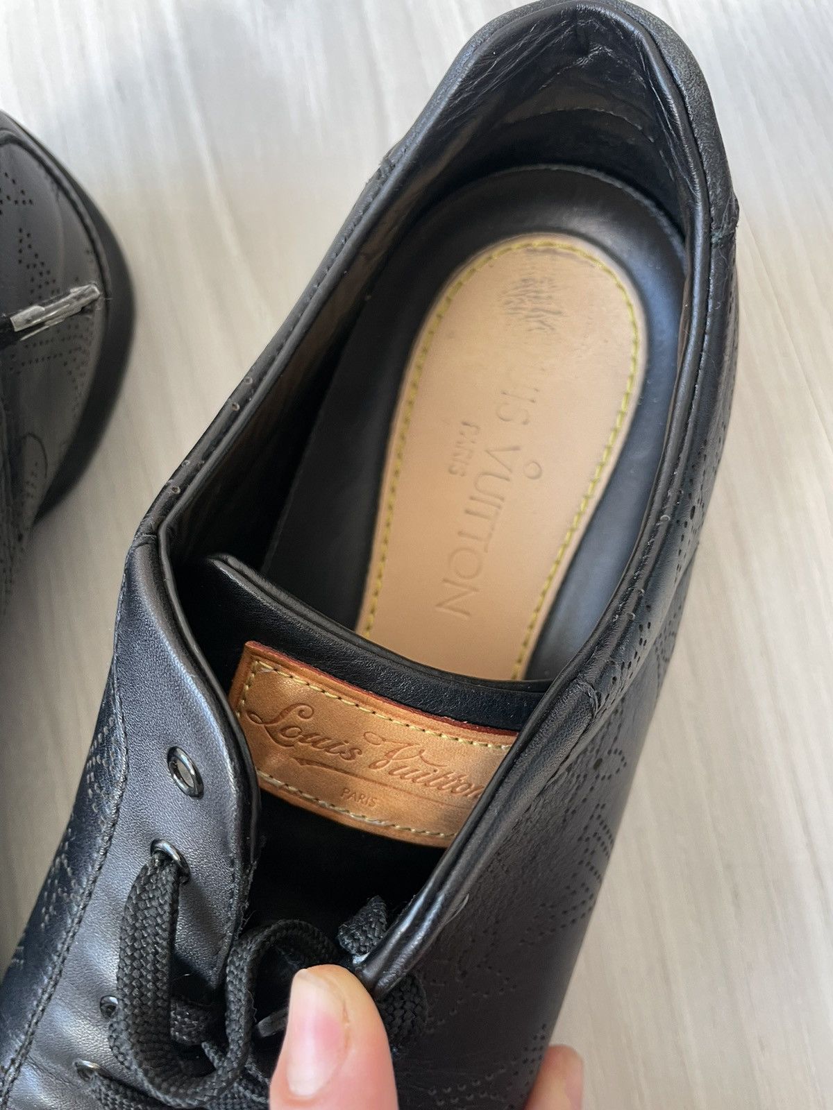 Louis Vuitton Louis Vuitton low top sneakers Size US 8.5 / IT 38.5 - 10 Thumbnail