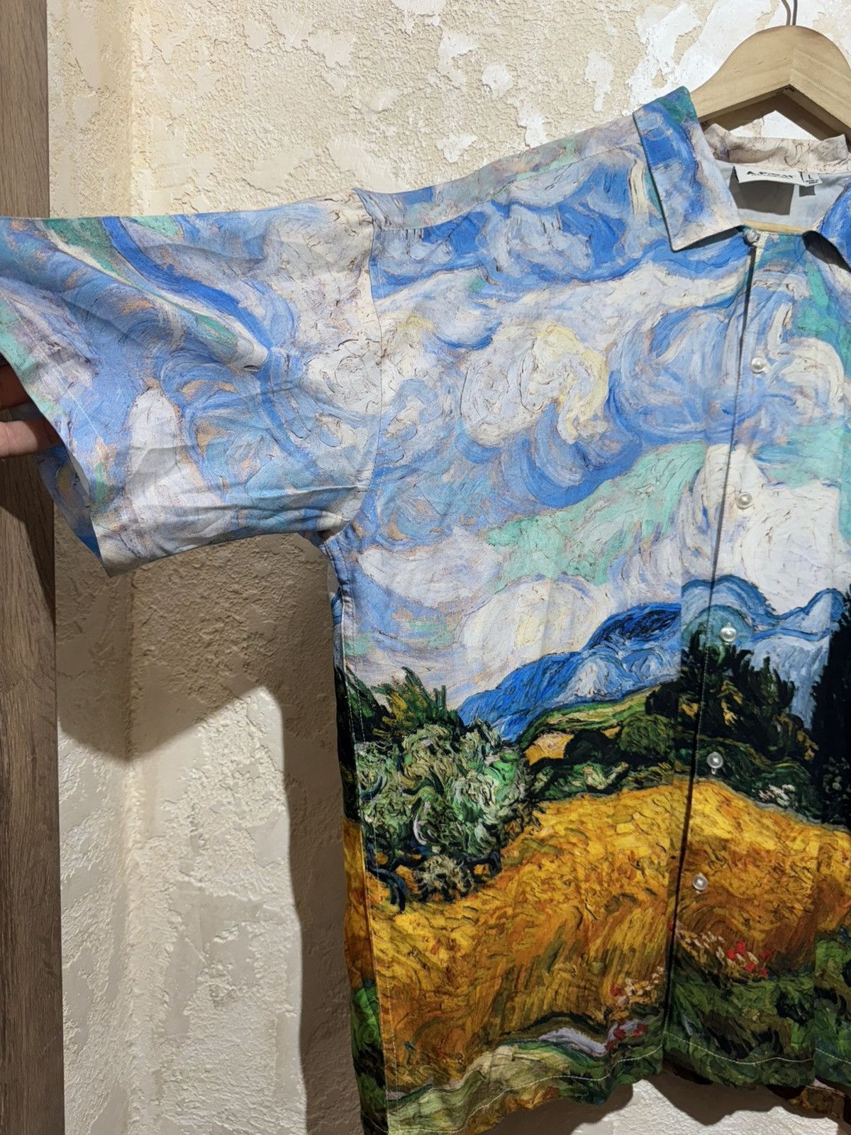 Other Vincent Van Gogh Men's Rayon Shirt Cypresse Size L Size US L / EU 52-54 / 3 - 2 Thumbnail