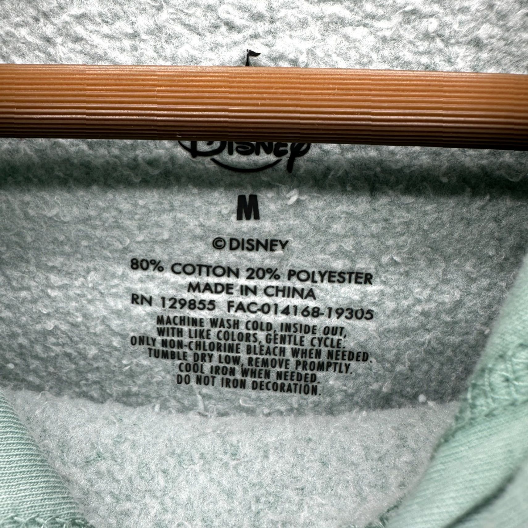 Disney VINTAGE Walt Disney World Hoodie Park Logo Spell-Out Green Mens Size Medium Pullover Sweatshirt Size US M / EU 48-50 / 2 - 3 Thumbnail