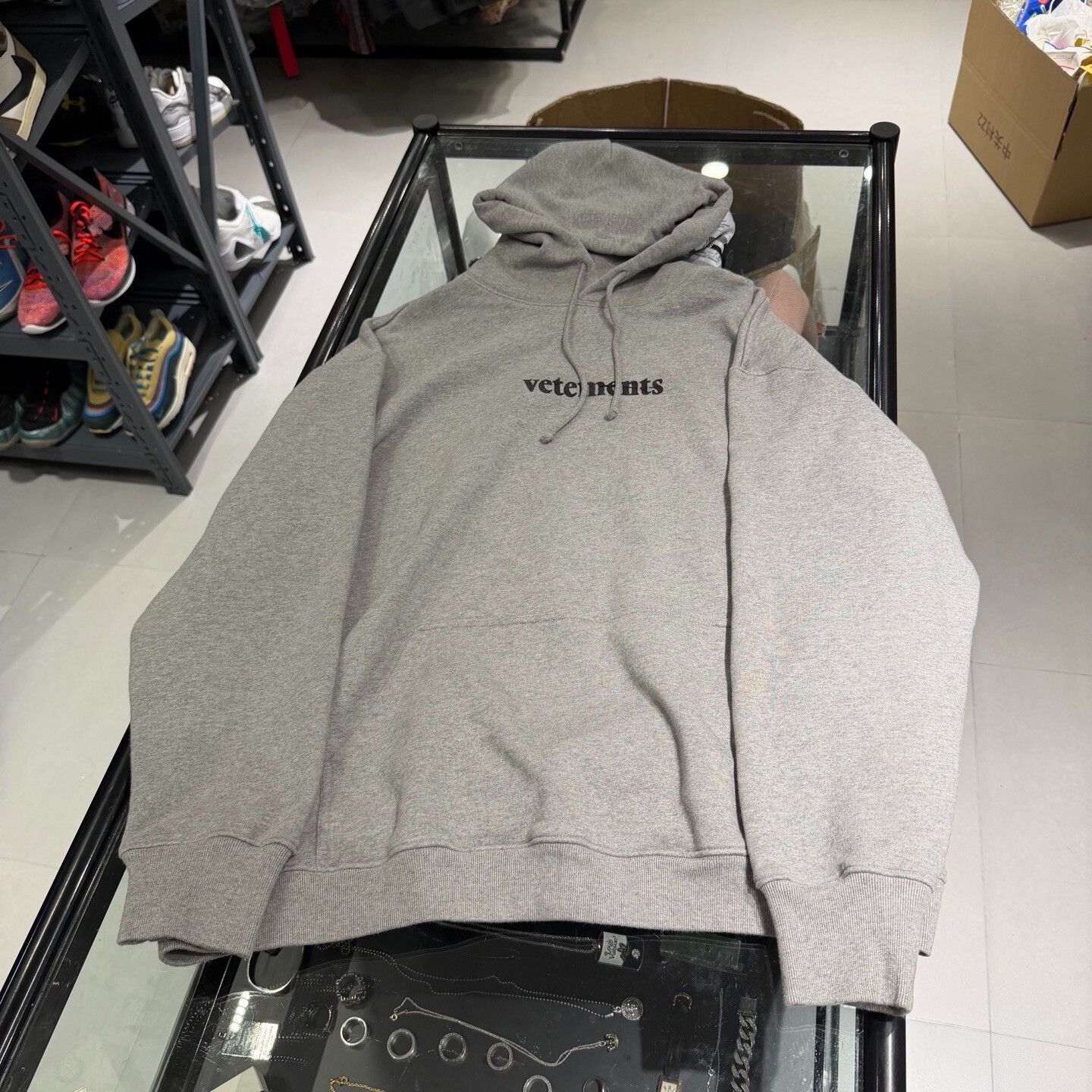 Vetements Vetements “TFD” hoodie femme | Grailed