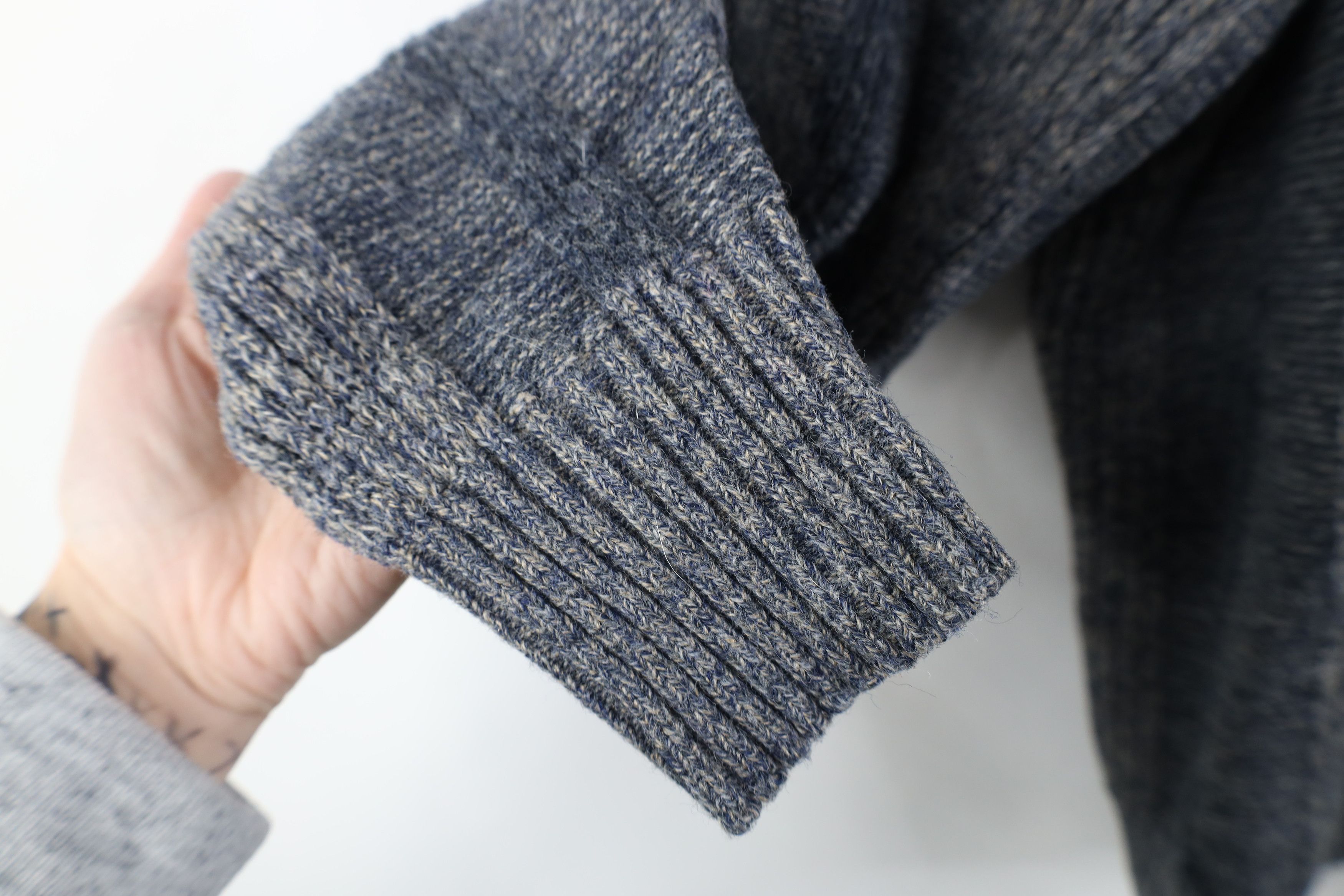 Vintage Vintage 70s Streetwear Ribbed Knit V-Neck Sweater Blue USA Size US XXL / EU 58 / 5 - 9 Thumbnail