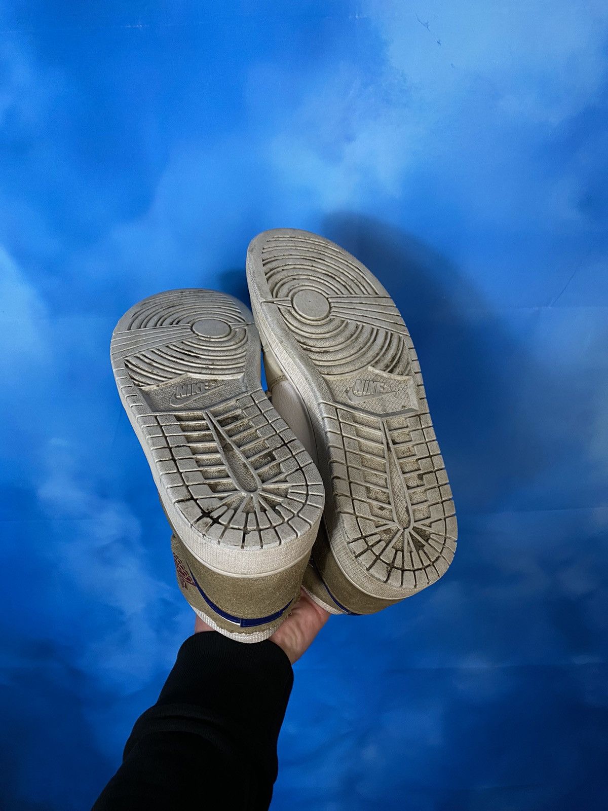Nike ❗️Nike Air Jordan 1 Mid Mem2 Size US 9.5 / EU 42-43 - 3 Thumbnail