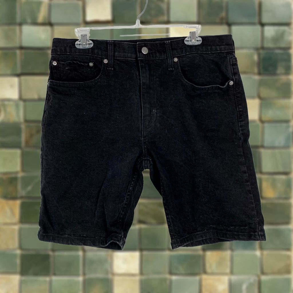 Levi's Levi's Jeans Shorts Jean Short Black Men 32 34 Denim Cotton Zip Button Mens Regular Black Dark Mens Jeans Shorts 34 32 Soldiers of Levi’s 40s 50s Size US 34 / EU 50 - 1 Thumbnail