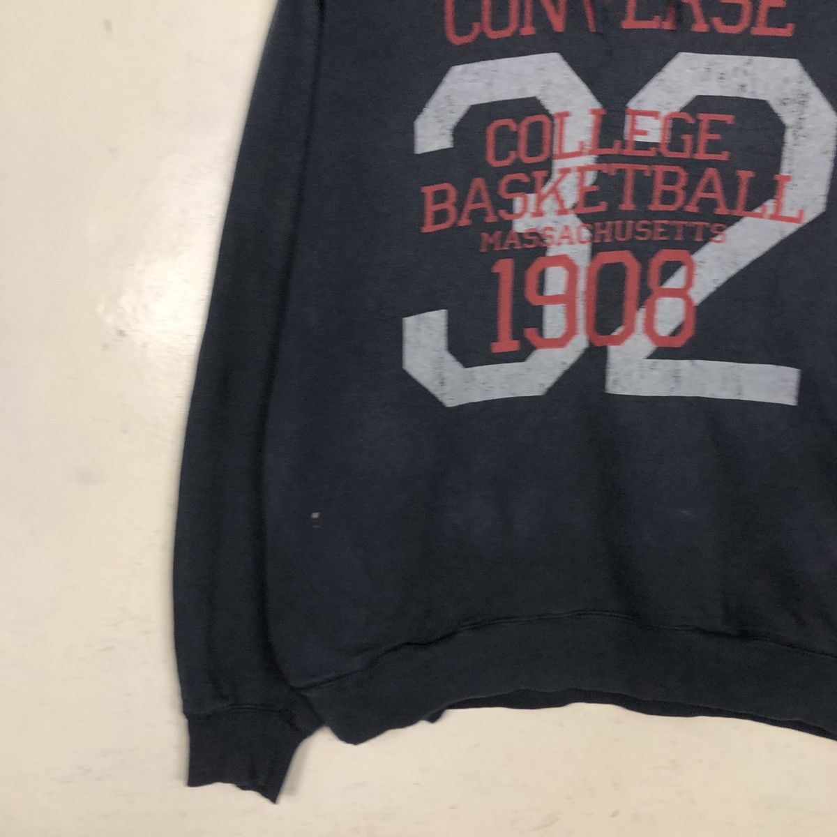 Vintage 📌Hoodie Pull Over Converse Big Logo Over Print Size US L / EU 52-54 / 3 - 6 Thumbnail