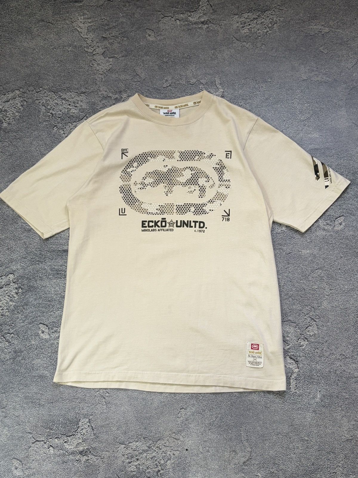 Ecko Unltd. Ecko Unltd Vtg Rhino Graphic T-Shirt Beige Y2K Baggy M Size US M / EU 48-50 / 2 - 1 Thumbnail
