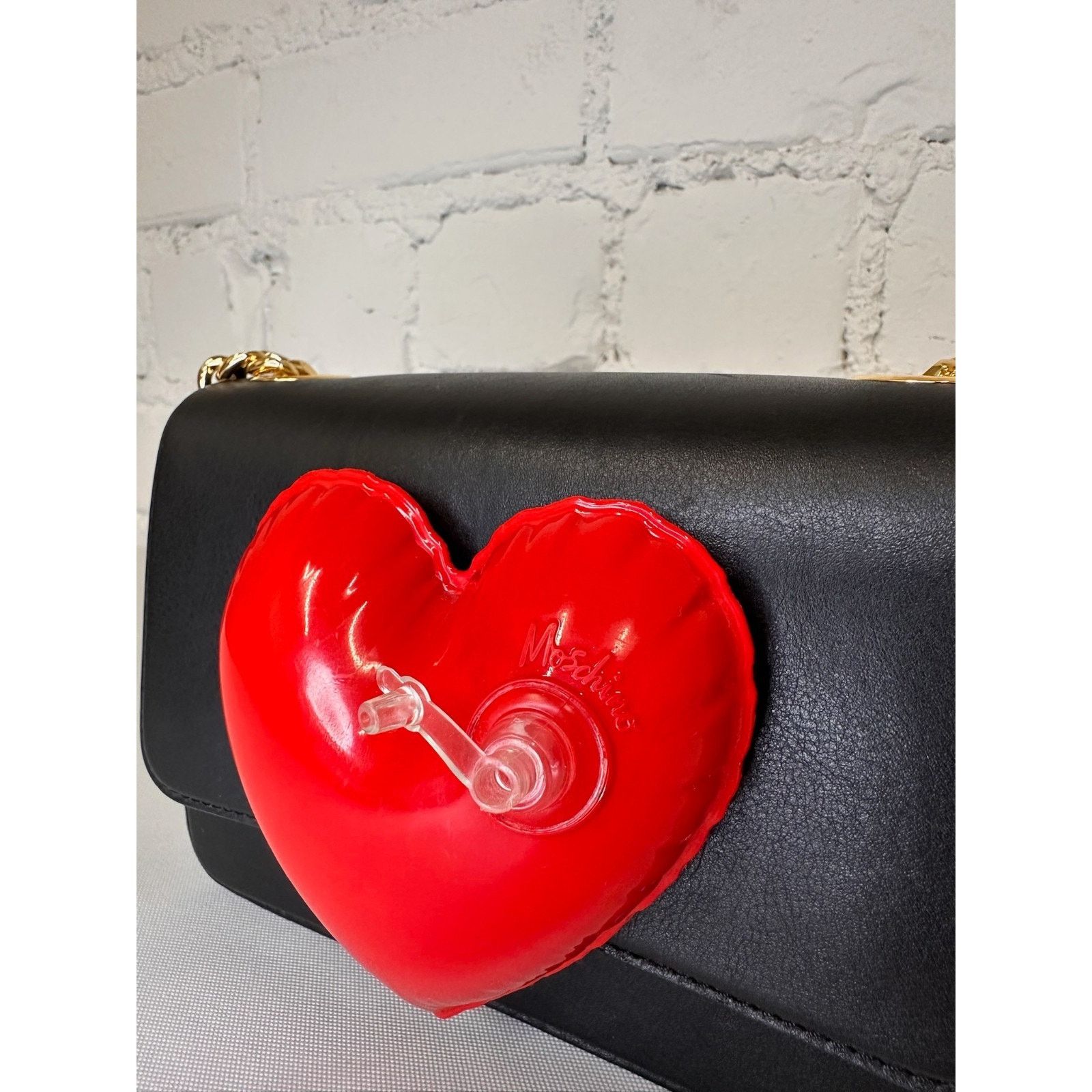 Moschino SS23 MOSCHINO Couture Jeremy Scott Black Leather Red Heart Size ONE SIZE - 5 Thumbnail