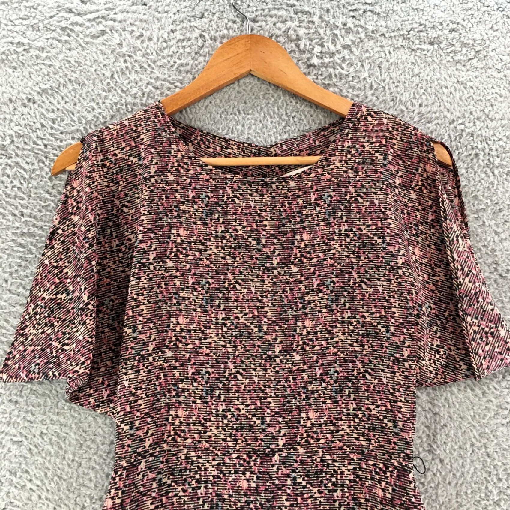 BCBGeneration BCBGeneration A-Line Mini Dress Womens 0 Multicolor Short Sleeve Cut Out Back Size 25" / US 0 / IT 36 - 2 Thumbnail