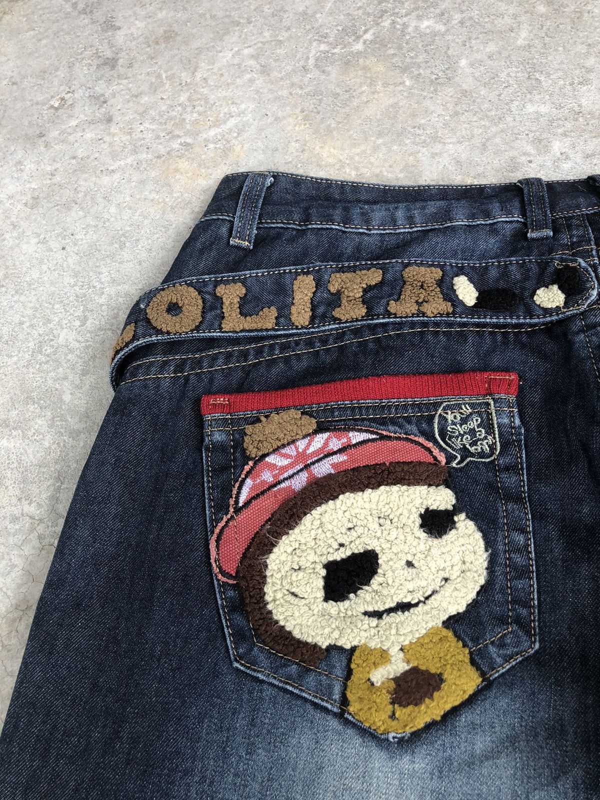 Japanese Brand Yoshitomo Nara Kurijyua Lolita Dog Distressed Size US 34 / EU 50 - 14 Thumbnail