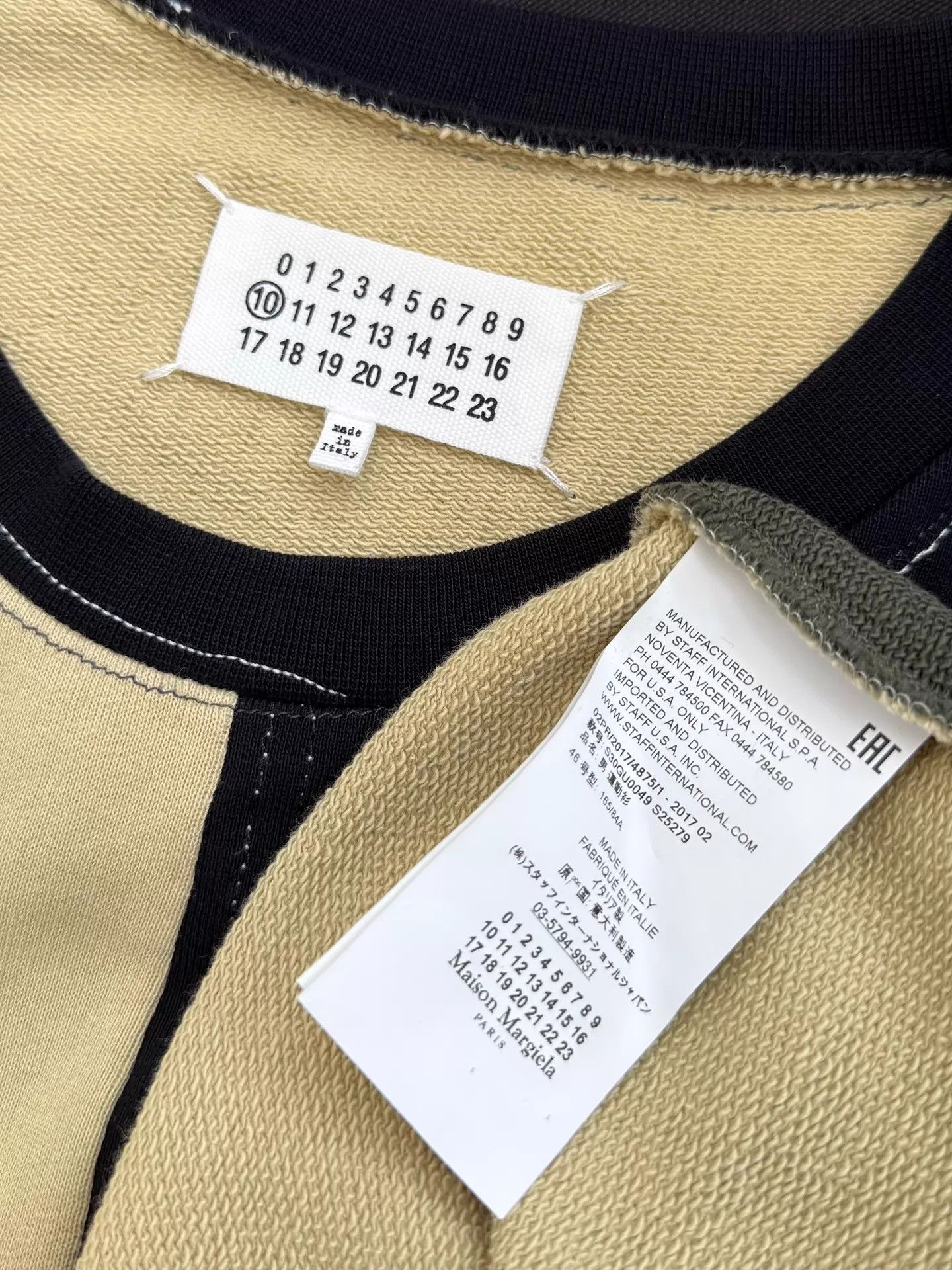 Maison Margiela Maison Margiela A/W17 Color Blocked Oversized Sweatshirt Size US S / EU 44-46 / 1 - 7 Thumbnail
