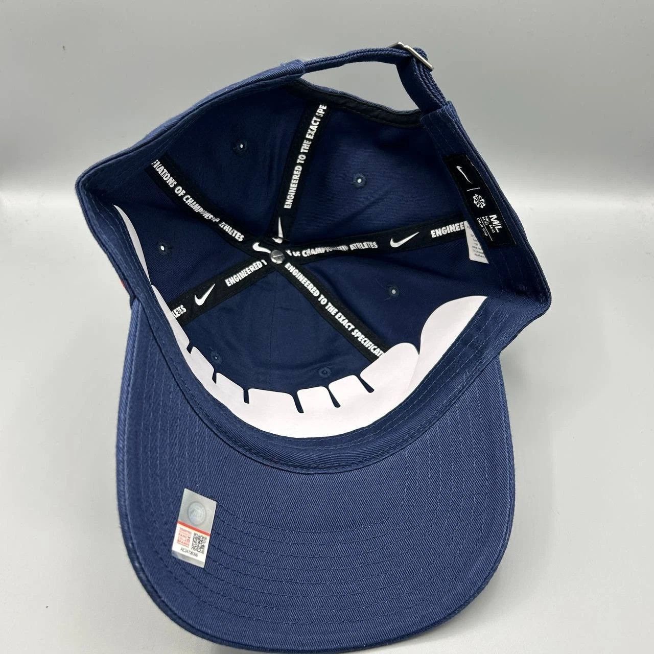 Nike Arizona Wildcats x Nike Club Hat Men M-L Strap Back Cotton Size ONE SIZE - 2 Thumbnail